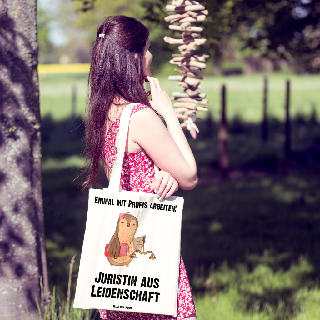 Tragetasche Juristin aus Leidenschaft Beuteltasche, Beutel, Einkaufstasche, Jutebeutel, Stoffbeutel, Beruf, Ausbildung, Jubiläum, Abschied, Rente, Kollege, Kollegin, Geschenk, Schenken, Arbeitskollege, Mitarbeiter, Firma, Danke, Dankeschön, Juristin, Anwältin, Jura Studium, Master of laws, Staatsexamen, Jurastudent, Anwaltskanzlei