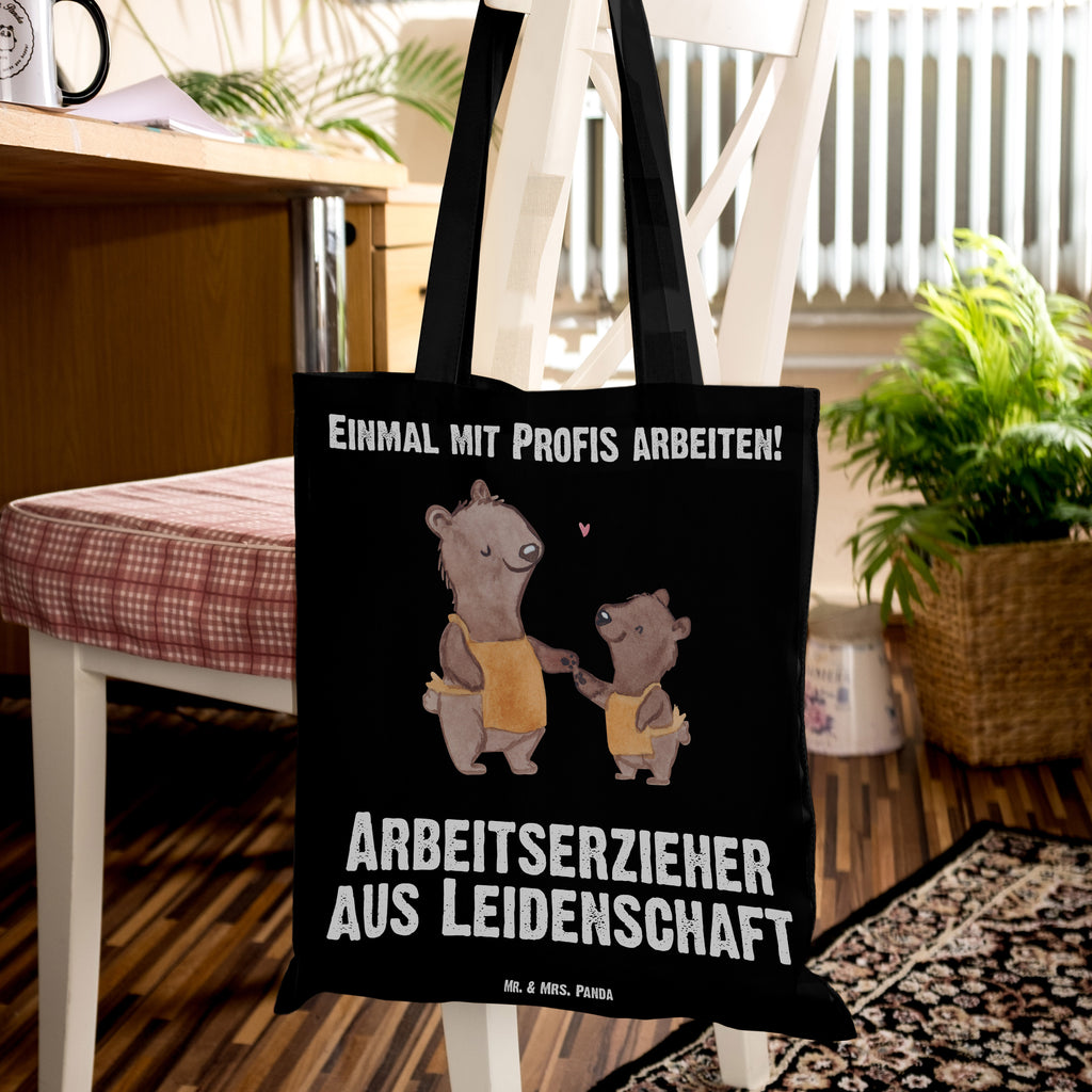 Tragetasche Arbeitserzieher aus Leidenschaft Beuteltasche, Beutel, Einkaufstasche, Jutebeutel, Stoffbeutel, Beruf, Ausbildung, Jubiläum, Abschied, Rente, Kollege, Kollegin, Geschenk, Schenken, Arbeitskollege, Mitarbeiter, Firma, Danke, Dankeschön, Arbeitserzieher, Arbeitspädagoge, Studium