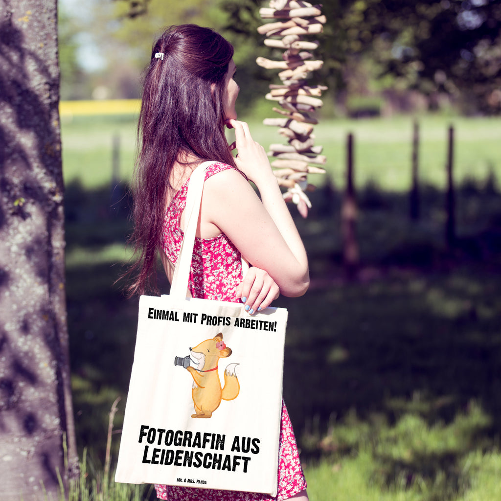 Tragetasche Fotografin aus Leidenschaft Beuteltasche, Beutel, Einkaufstasche, Jutebeutel, Stoffbeutel, Beruf, Ausbildung, Jubiläum, Abschied, Rente, Kollege, Kollegin, Geschenk, Schenken, Arbeitskollege, Mitarbeiter, Firma, Danke, Dankeschön, Fotografin, Fotoreporterin, Hobbyfotografin, Hochzeitsfotografin, Fotografie, Profi Fotografin