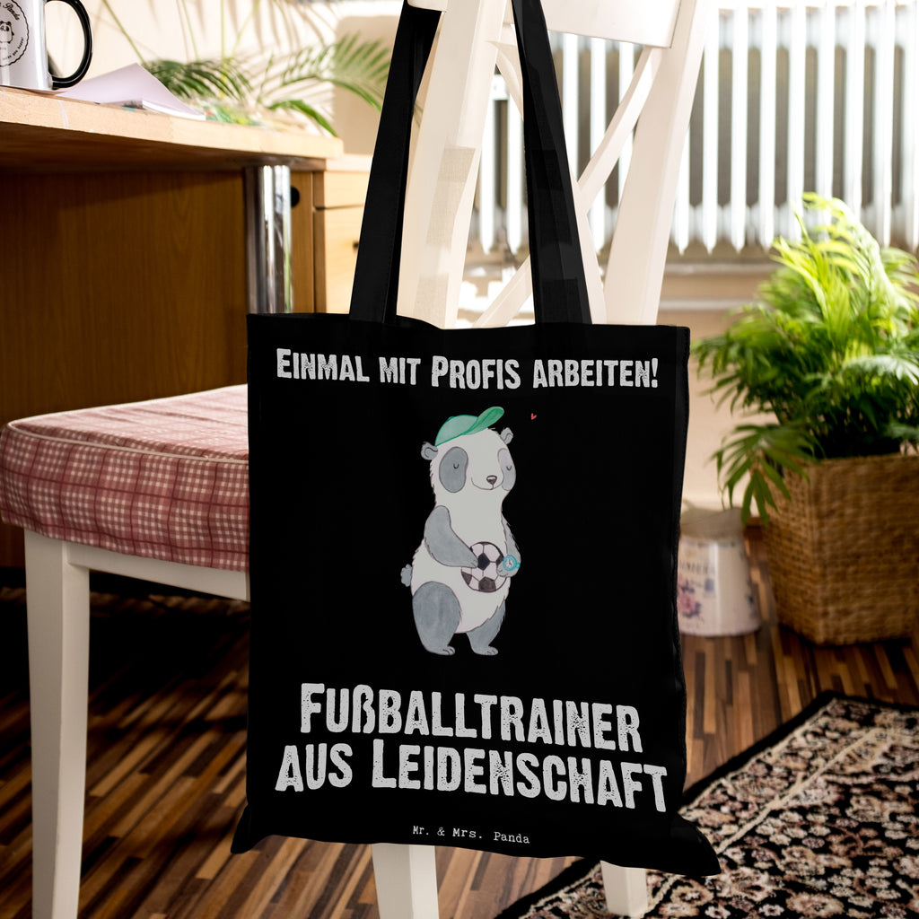Tragetasche Fußballtrainer aus Leidenschaft Beuteltasche, Beutel, Einkaufstasche, Jutebeutel, Stoffbeutel, Beruf, Ausbildung, Jubiläum, Abschied, Rente, Kollege, Kollegin, Geschenk, Schenken, Arbeitskollege, Mitarbeiter, Firma, Danke, Dankeschön, Fußballtrainer, Fußballspiel, Glücksbringer, Verein Fußball