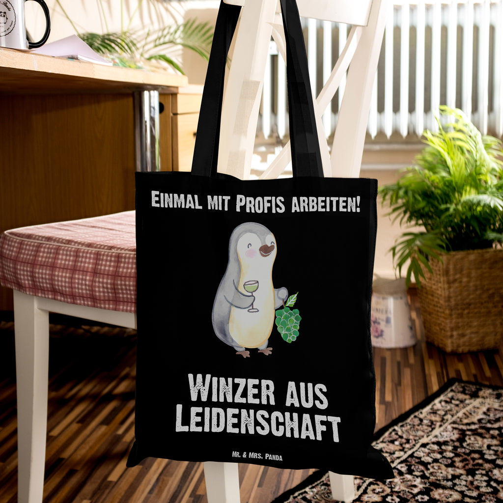Tragetasche Winzer aus Leidenschaft Beuteltasche, Beutel, Einkaufstasche, Jutebeutel, Stoffbeutel, Beruf, Ausbildung, Jubiläum, Abschied, Rente, Kollege, Kollegin, Geschenk, Schenken, Arbeitskollege, Mitarbeiter, Firma, Danke, Dankeschön