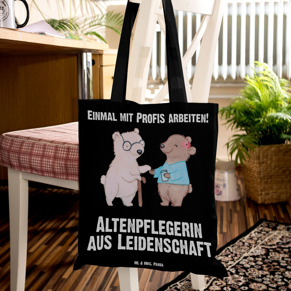 Tragetasche Altenpflegerin aus Leidenschaft Beuteltasche, Beutel, Einkaufstasche, Jutebeutel, Stoffbeutel, Beruf, Ausbildung, Jubiläum, Abschied, Rente, Kollege, Kollegin, Geschenk, Schenken, Arbeitskollege, Mitarbeiter, Firma, Danke, Dankeschön, Altenpflegerin, Pflegerin, Altenheim Eröffnung