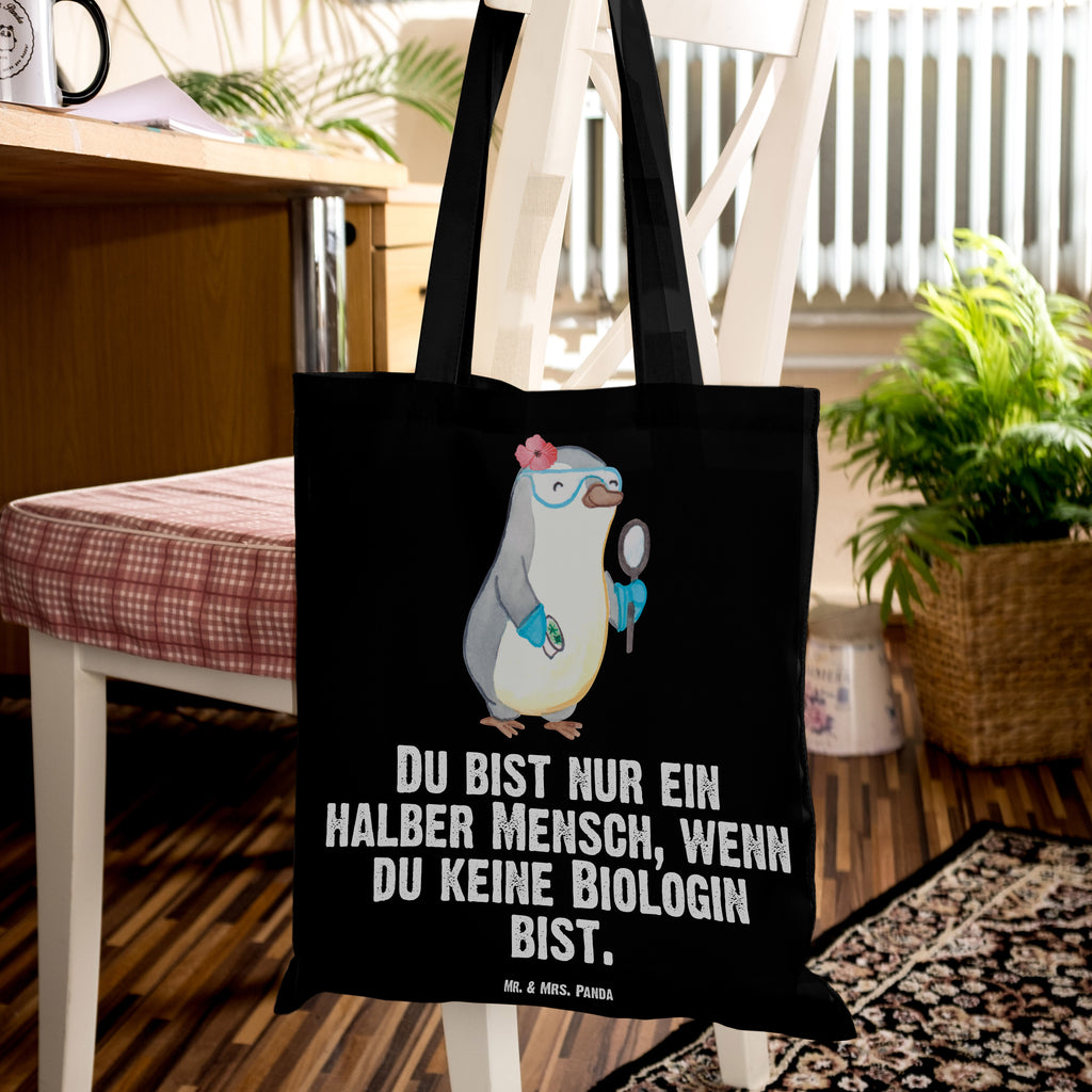 Tragetasche Biologin mit Herz Beuteltasche, Beutel, Einkaufstasche, Jutebeutel, Stoffbeutel, Beruf, Ausbildung, Jubiläum, Abschied, Rente, Kollege, Kollegin, Geschenk, Schenken, Arbeitskollege, Mitarbeiter, Firma, Danke, Dankeschön, Biologin, Biologie, Naturwissenschaftlerin, Labor, Studium, Bachelor, Master