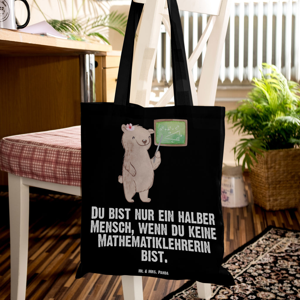 Tragetasche Mathematiklehrerin mit Herz Beuteltasche, Beutel, Einkaufstasche, Jutebeutel, Stoffbeutel, Beruf, Ausbildung, Jubiläum, Abschied, Rente, Kollege, Kollegin, Geschenk, Schenken, Arbeitskollege, Mitarbeiter, Firma, Danke, Dankeschön, Mathematiklehrerin, Lehramtstudent, Referendariat, Mathelehrerin, Matheunterricht, Mathe, Lehrer