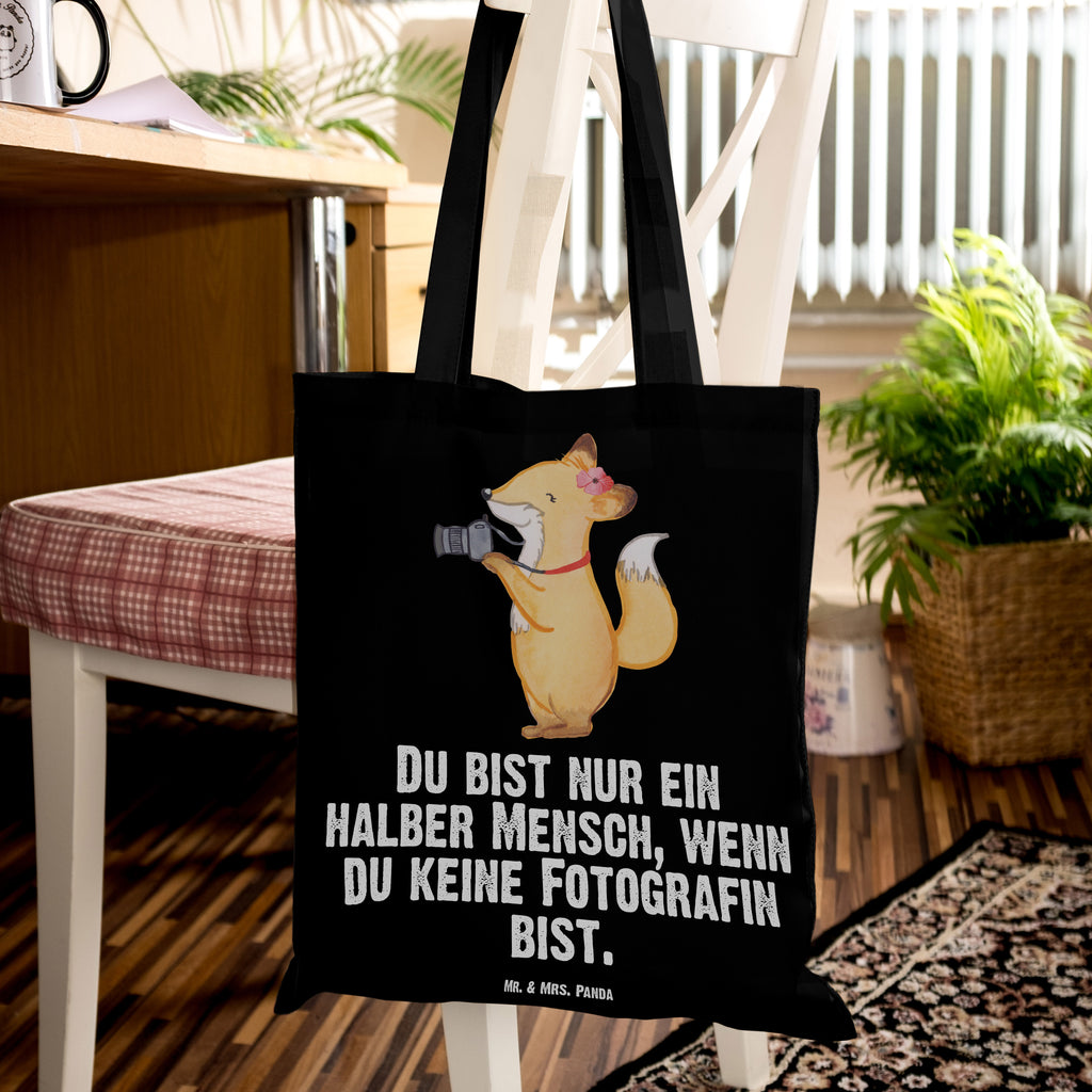 Tragetasche Fotografin mit Herz Beuteltasche, Beutel, Einkaufstasche, Jutebeutel, Stoffbeutel, Beruf, Ausbildung, Jubiläum, Abschied, Rente, Kollege, Kollegin, Geschenk, Schenken, Arbeitskollege, Mitarbeiter, Firma, Danke, Dankeschön, Fotografin, Fotoreporterin, Hobbyfotografin, Hochzeitsfotografin, Fotografie, Profi Fotografin