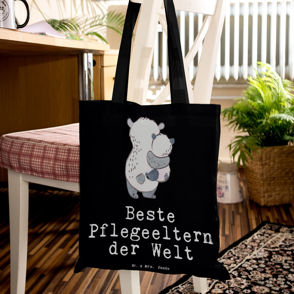 Tragetasche Panda Beste Pflegeeltern der Welt Beuteltasche, Beutel, Einkaufstasche, Jutebeutel, Stoffbeutel, für, Dankeschön, Geschenk, Schenken, Geburtstag, Geburtstagsgeschenk, Geschenkidee, Danke, Bedanken, Mitbringsel, Freude machen, Geschenktipp, Pflegeeltern, Pflegekind, Adoption, Eltern, Mama, Papa, Mami, Papi, Familie, Elternpaar, Mama und Papa