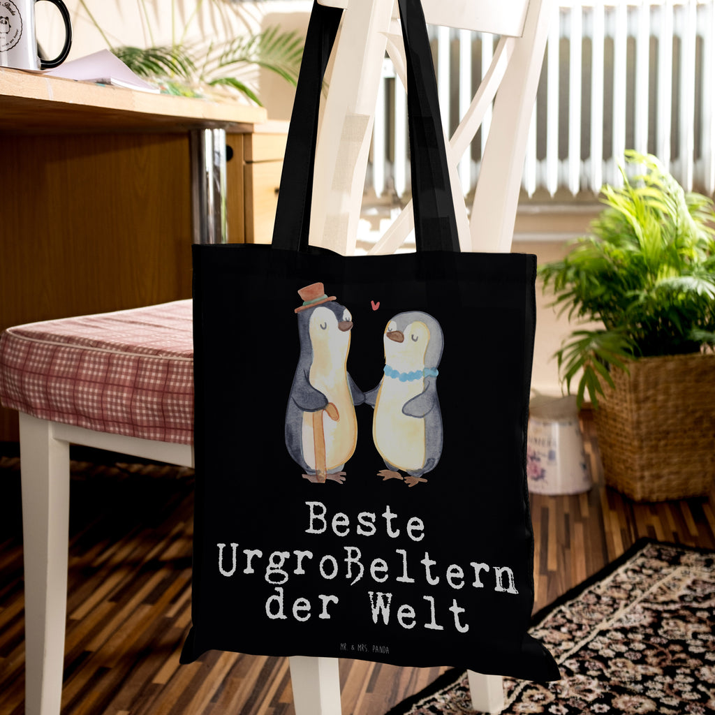 Tragetasche Pinguin Beste Urgroßeltern der Welt Beuteltasche, Beutel, Einkaufstasche, Jutebeutel, Stoffbeutel, für, Dankeschön, Geschenk, Schenken, Geburtstag, Geburtstagsgeschenk, Geschenkidee, Danke, Bedanken, Mitbringsel, Freude machen, Geschenktipp, Urgroßeltern, Urgrosseltern, Uhrgroßeltern, Uhroma, Uhropa, Uropa, Ur, Uroma, Großeltern, Großmutter, Großvater, Opa, Omi, Oma, Opi. Großpapa, Großmama, Enkel, Enkelin, Enkelkind, Kleinigkeit, Omma, Ommi, Oppa, Oppi, Bester