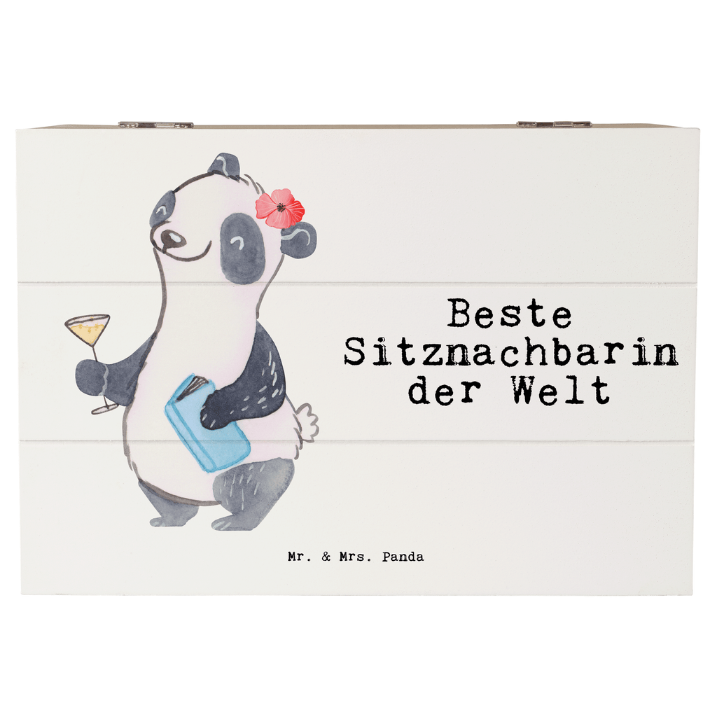 Holzkiste Panda Beste Sitznachbarin der Welt Sitznachbarin, Stuhlnachbar, Mitschülerin, Nachbarin, Uni, Universität, Seminar, Kommilitone, Tischnachbar, Schule, Mitstudentin, Hochschule, Beste Sitznachbarin der Welt, Weltbeste Sitznachbarin Holzkiste, Kiste, Schatzkiste, Truhe, Schatulle, XXL,  Erinnerungsbox, Erinnerungskiste, Dekokiste, Aufbewahrungsbox  für, Dankeschön, Geschenk, Schenken, Geburtstag, Geburtstagsgeschenk, Geschenkidee, Danke, Bedanken, Mitbringsel, Freude machen, Geschenktipp