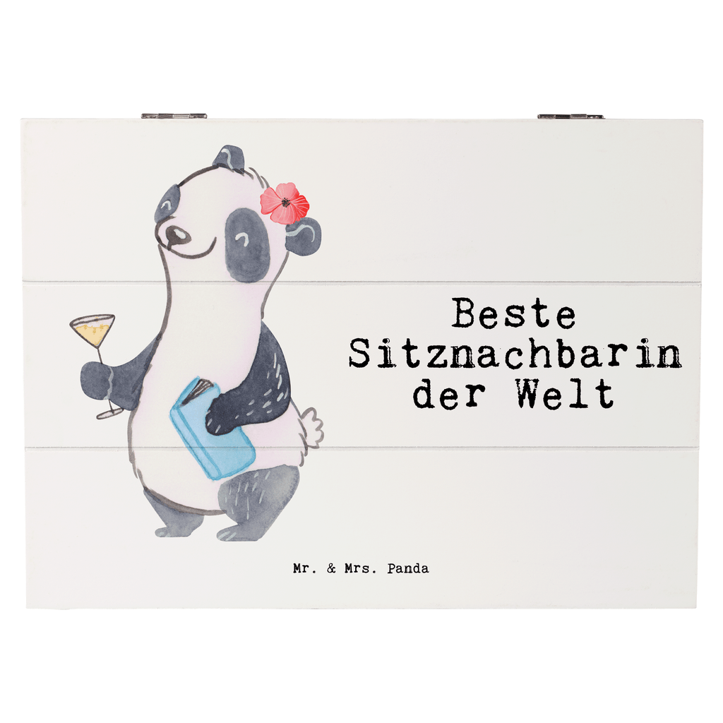 Holzkiste Panda Beste Sitznachbarin der Welt Sitznachbarin, Stuhlnachbar, Mitschülerin, Nachbarin, Uni, Universität, Seminar, Kommilitone, Tischnachbar, Schule, Mitstudentin, Hochschule, Beste Sitznachbarin der Welt, Weltbeste Sitznachbarin Holzkiste, Kiste, Schatzkiste, Truhe, Schatulle, XXL,  Erinnerungsbox, Erinnerungskiste, Dekokiste, Aufbewahrungsbox  für, Dankeschön, Geschenk, Schenken, Geburtstag, Geburtstagsgeschenk, Geschenkidee, Danke, Bedanken, Mitbringsel, Freude machen, Geschenktipp