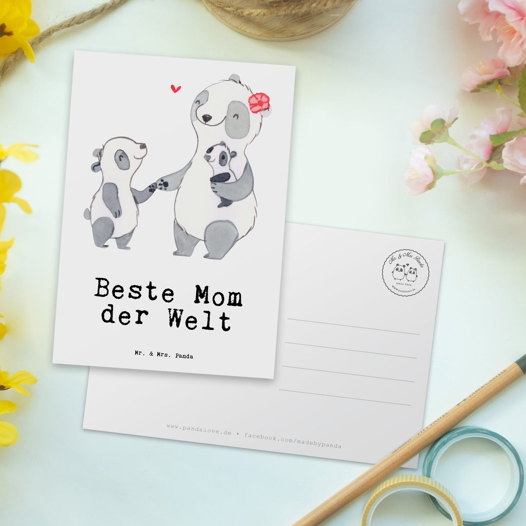 Postkarte Panda Beste Mom der Welt Geschenkkarte, Grußkarte, Karte, Einladung, Ansichtskarte, Geburtstagskarte, Einladungskarte, für, Dankeschön, Geschenk, Schenken, Geburtstag, Geburtstagsgeschenk, Geschenkidee, Danke, Bedanken, Mitbringsel, Freude machen, Geschenktipp, Mom, Mommy, Mama, Mami, Mutter, Muttertag, Mutti, Ma, Tochter, Sohn, Beste Mama, Beste, Supermama