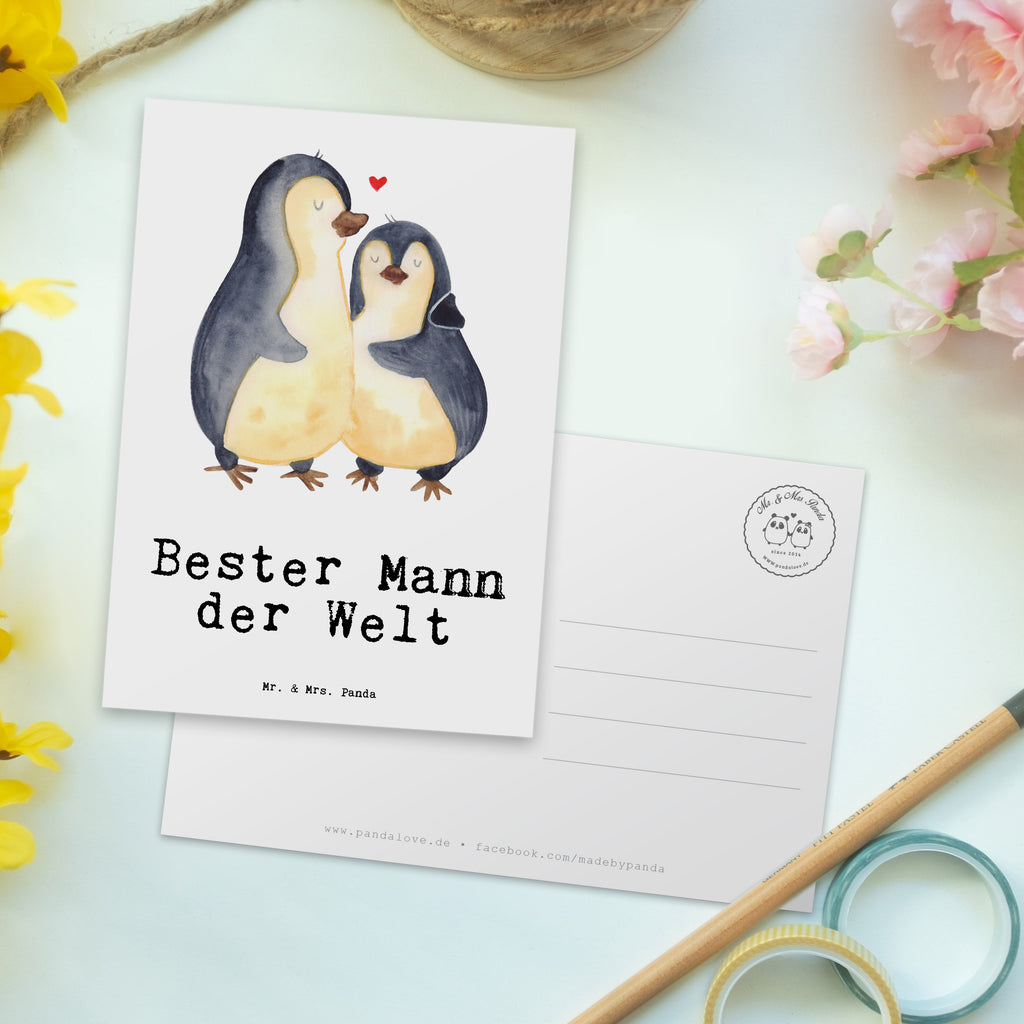 Postkarte Pinguin Bester Mann der Welt Geschenkkarte, Grußkarte, Karte, Einladung, Ansichtskarte, Geburtstagskarte, Einladungskarte, für, Dankeschön, Geschenk, Schenken, Geburtstag, Geburtstagsgeschenk, Geschenkidee, Danke, Bedanken, Mitbringsel, Freude machen, Geschenktipp, Ehemann, Beste, Mann, Partner, Freund, Traummann, Liebling, Ehepartner, Ehe, Gatte, Lebensgefährte, Bräutigam, Kleinigkeit