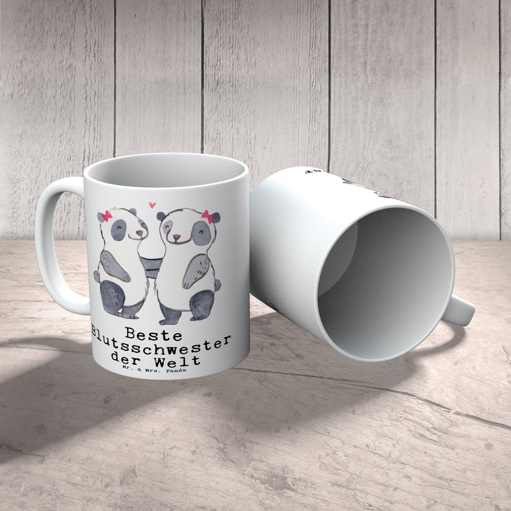 Tasse Panda Beste Blutsschwester der Welt Becher, Kaffeetasse, Kaffeebecher, Tee, Frühstück, Büro, für, Dankeschön, Geschenk, Schenken, Geburtstag, Geburtstagsgeschenk, Geschenkidee, Danke, Bedanken, Mitbringsel, Freude machen, Geschenktipp, Blutsschwester, Blutsgeschwister, Freundin, Bae, Schwestern, Schwester, Geschwister, Schwesterherz, Sister, Familie, Kleinigkeit, Beste, Tochter, Liebe