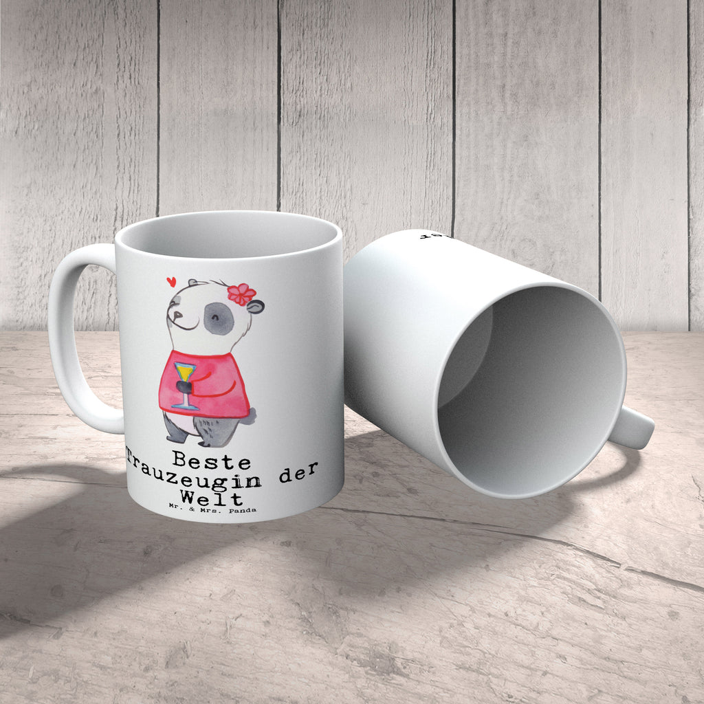 Tasse Panda Beste Trauzeugin der Welt Becher, Kaffeetasse, Kaffeebecher, Tee, Frühstück, Büro, für, Dankeschön, Geschenk, Schenken, Geburtstag, Geburtstagsgeschenk, Geschenkidee, Danke, Bedanken, Mitbringsel, Freude machen, Geschenktipp, Trauzeugin, Trauhzeugin, Freundin, Hochzeit, Heirat, JGA, Trauung, Kirche, Standesamt, Braut