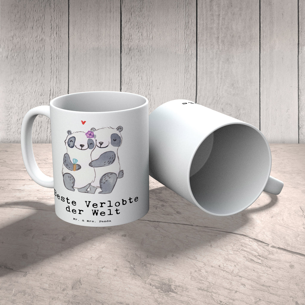 Tasse Panda Beste Verlobte der Welt Becher, Kaffeetasse, Kaffeebecher, Tee, Frühstück, Büro, für, Dankeschön, Geschenk, Schenken, Geburtstag, Geburtstagsgeschenk, Geschenkidee, Danke, Bedanken, Mitbringsel, Freude machen, Geschenktipp, Verlobte, Verloben, Verlobung, Traumfrau, Frau, Freundin, Ehefrau, Zukünftige, Hochzeit, Ehe