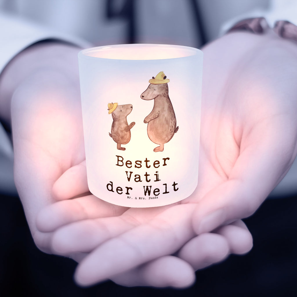 Windlicht Bär Bester Vati der Welt Windlicht Glas, Teelichtglas, Teelichthalter, Teelichter, Kerzenglas, Windlicht Kerze, Kerzenlicht, für, Dankeschön, Geschenk, Schenken, Geburtstag, Geburtstagsgeschenk, Geschenkidee, Danke, Bedanken, Mitbringsel, Freude machen, Geschenktipp, Vater, Papa, Dad, Daddy, Paps, Papi, Vati, Eltern, Geschenk Vater, Mann, Familie, Bester, Kleinigkeit