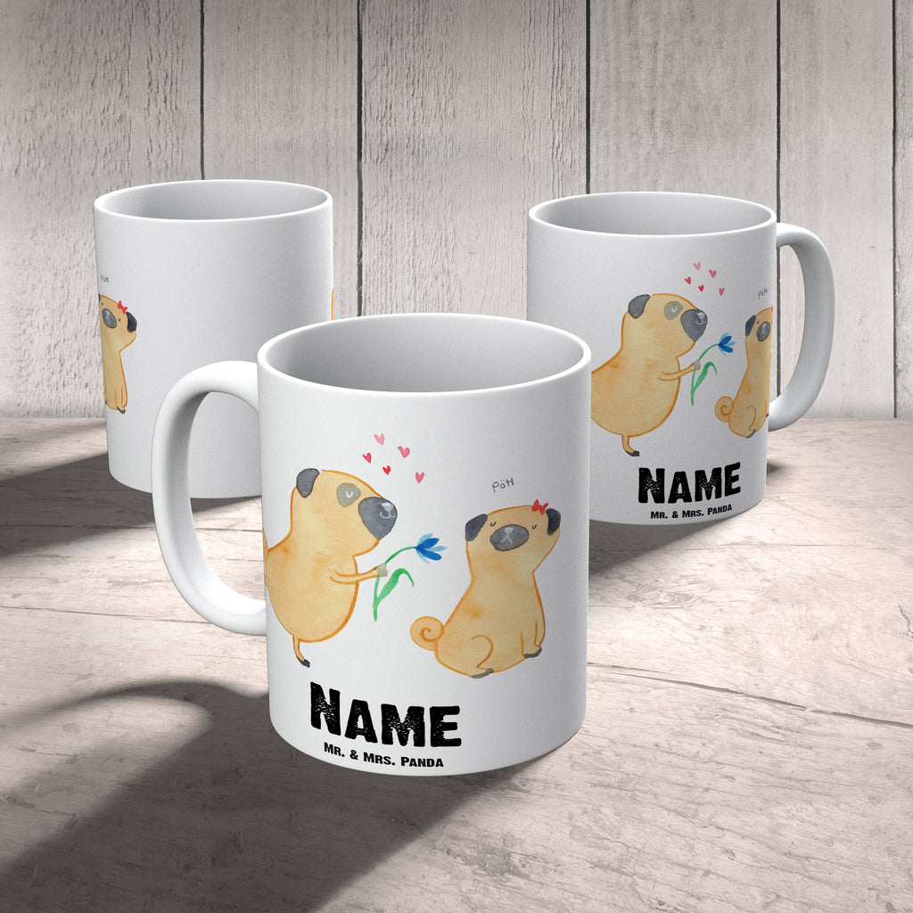 Personalisierte Tasse Mops verliebt Personalisierte Tasse, Namenstasse, Wunschname, Personalisiert, Tasse, Namen, Drucken, Tasse mit Namen, Hund, Hundemotiv, Haustier, Hunderasse, Tierliebhaber, Hundebesitzer, Sprüche, Mops, Möpse, Hundeliebe, verliebt, Liebe, Liebesspruch. Verlobt, Geschenk Freund, Partner