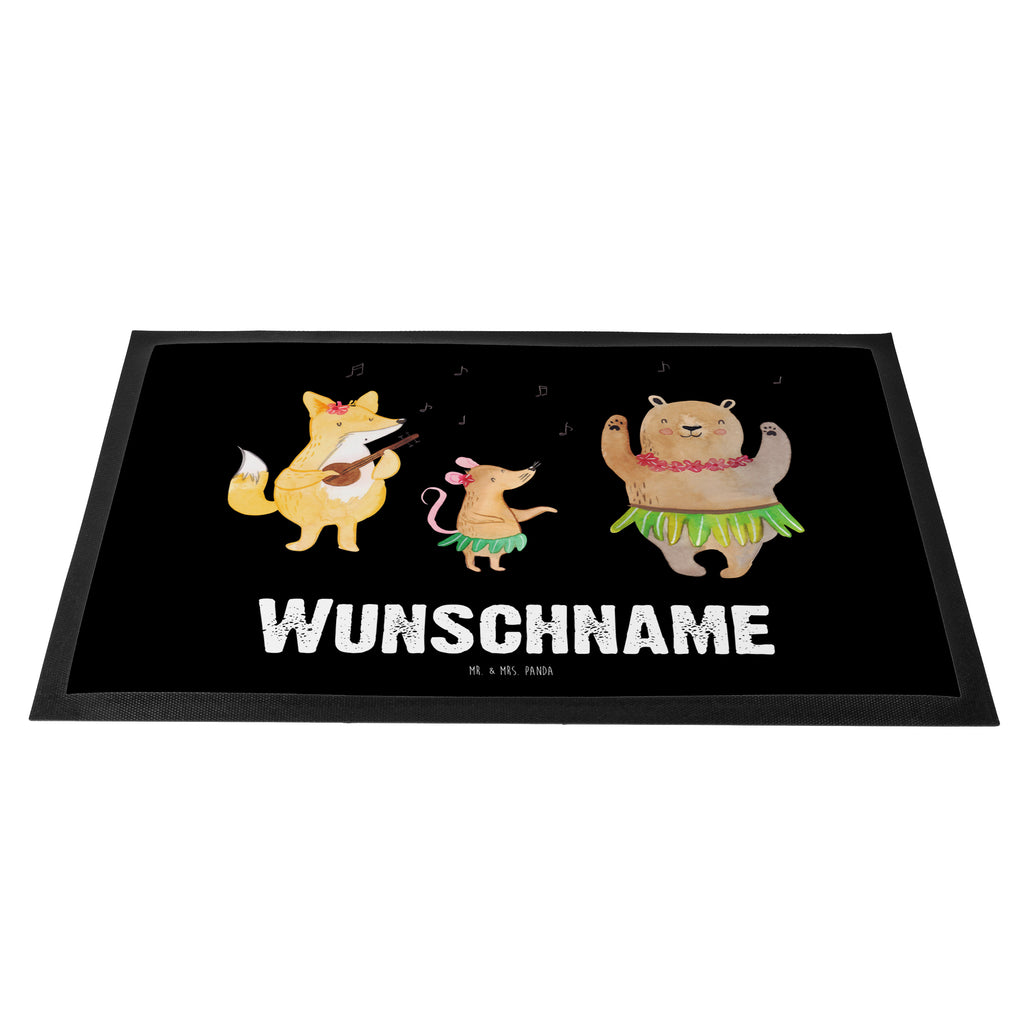 Personalisierte Fußmatte Waldtiere Aloha Personalisierte Fußmatte, Fußmatte mit Namen, Personalisieruung, Personalisiert, Fußmatte bedrucken, Türvorleger mit Namen, Haustürmatte personalisiert, Namensfussmatte, Wunschnamen, Bedrucken, Türvorleger personalisiert, süße Tiermotive, gute Laune, lustige Sprüche, Tiere, Wald, Waldtiere, Musik, Aloha, Bär, Hase, Igel, Tanzen, Leben, Lachen