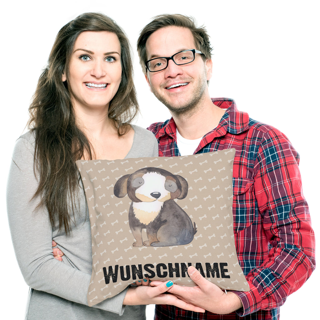 Personalisiertes Kissen Hund entspannt Kissen, personalisiert, Name, Wunschname, bedrucken, Kopfkissen, Hund, Hundemotiv, Haustier, Hunderasse, Tierliebhaber, Hundebesitzer, Sprüche, schwarzer Hund, Hundeliebe, Liebe, Hundeglück