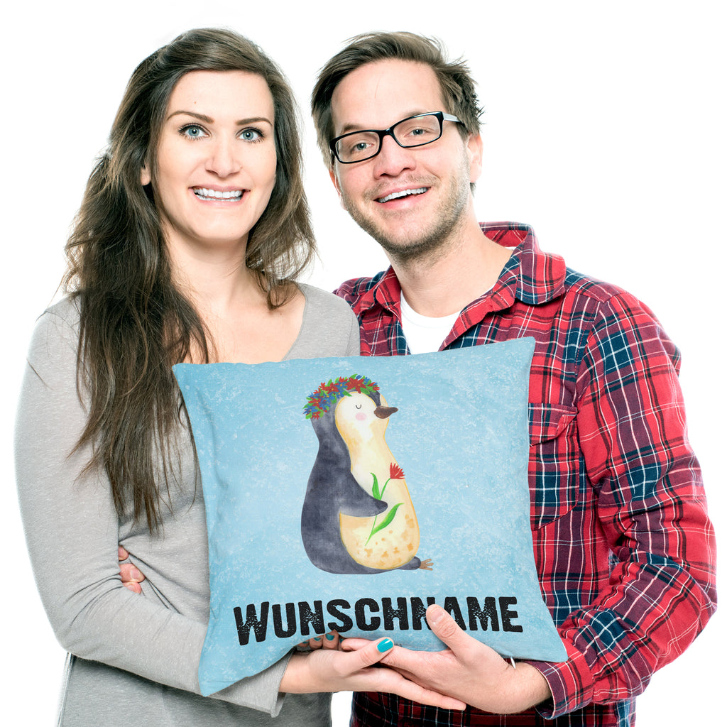 Personalisiertes Kissen Pinguin Blumenkranz Kissen, personalisiert, Name, Wunschname, bedrucken, Kopfkissen, Pinguin, Pinguine, Blumenkranz, Universum, Leben, Wünsche, Ziele, Lebensziele, Motivation, Lebenslust, Liebeskummer, Geschenkidee