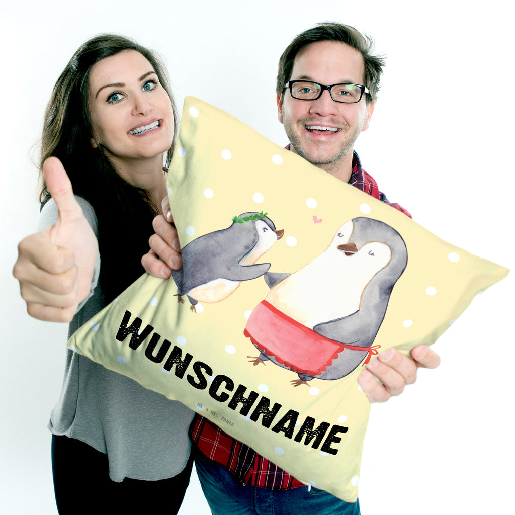 Personalisiertes Kissen Pinguin mit Kind Kissen, personalisiert, Name, Wunschname, bedrucken, Kopfkissen, Familie, Vatertag, Muttertag, Bruder, Schwester, Mama, Papa, Oma, Opa, Geschenk, Mami, Mutti, Mutter, Geburststag