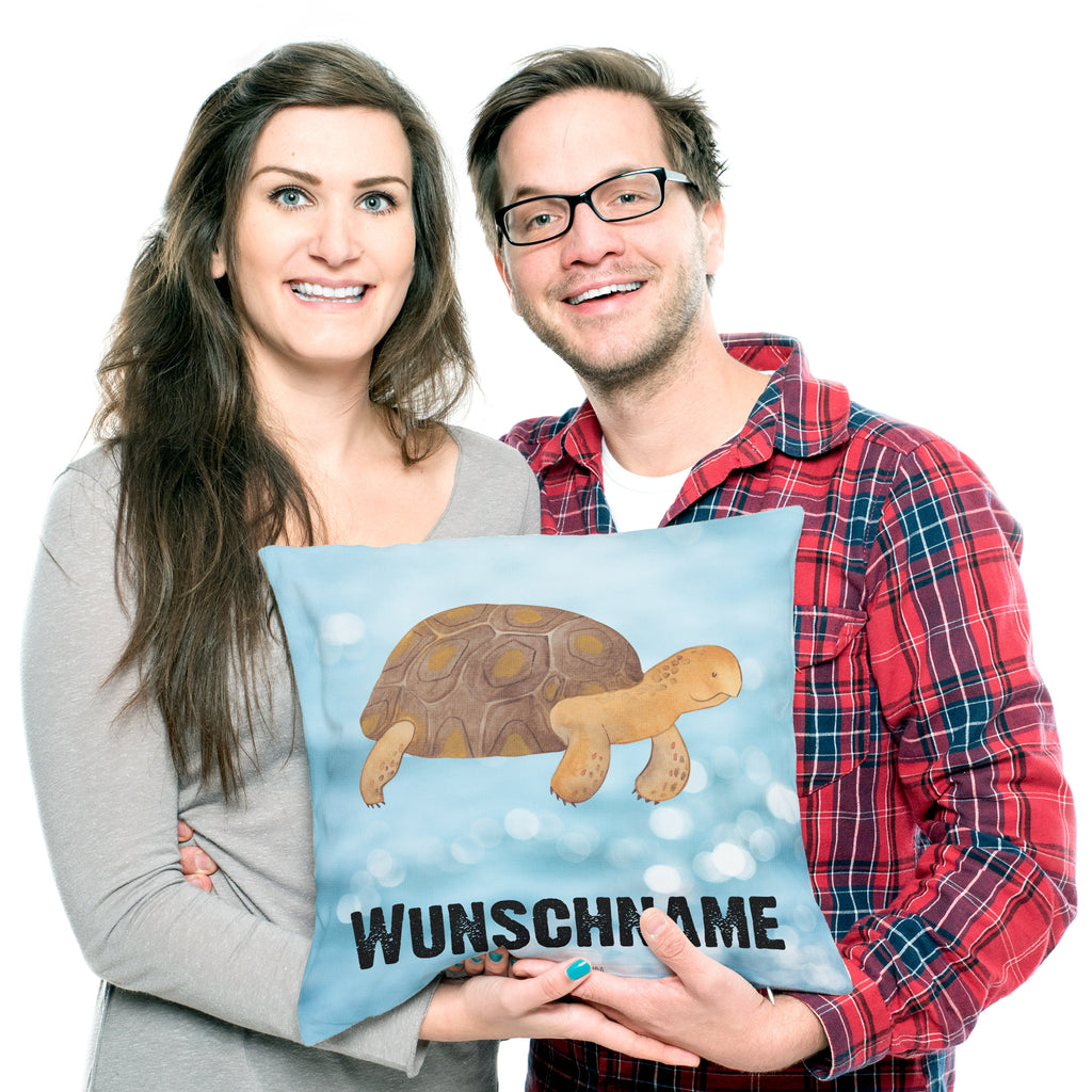 Personalisiertes Kissen Schildkröte marschiert Kissen, personalisiert, Name, Wunschname, bedrucken, Kopfkissen, Meerestiere, Meer, Urlaub, Schildkröte, Schildkröten, get lost, Abenteuer, Reiselust, Inspiration, Neustart, Motivation, Lieblingsmensch