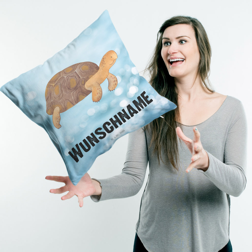 Personalisiertes Kissen Schildkröte marschiert Kissen, personalisiert, Name, Wunschname, bedrucken, Kopfkissen, Meerestiere, Meer, Urlaub, Schildkröte, Schildkröten, get lost, Abenteuer, Reiselust, Inspiration, Neustart, Motivation, Lieblingsmensch