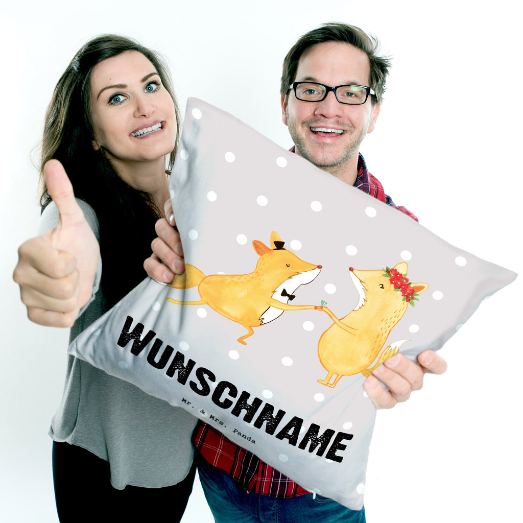 Personalisiertes Kissen Fuchs Bester Verlobter der Welt Kissen, personalisiert, Name, Wunschname, bedrucken, Kopfkissen, für, Dankeschön, Geschenk, Schenken, Geburtstag, Geburtstagsgeschenk, Geschenkidee, Danke, Bedanken, Mitbringsel, Freude machen, Geschenktipp, Verlobter, Verloben, Verlobung, Traummann, Mann, Freund, Ehemann, Zukünftiger, Hochzeit, Ehe