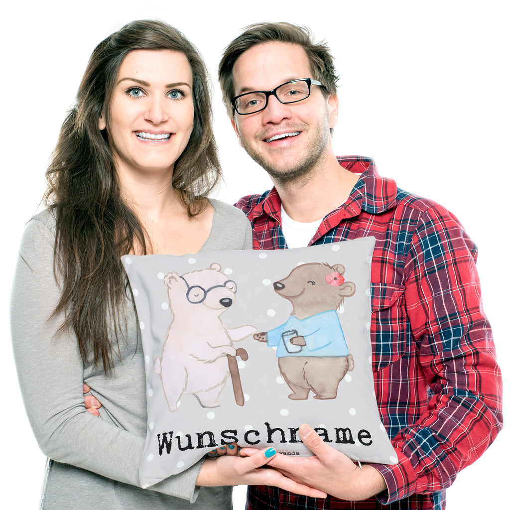 Personalisiertes Kissen Altenpflegerin mit Herz Kissen, personalisiert, Name, Wunschname, bedrucken, Kopfkissen, Beruf, Ausbildung, Jubiläum, Abschied, Rente, Kollege, Kollegin, Geschenk, Schenken, Arbeitskollege, Mitarbeiter, Firma, Danke, Dankeschön, Altenpflegerin, Pflegerin, Altenheim Eröffnung