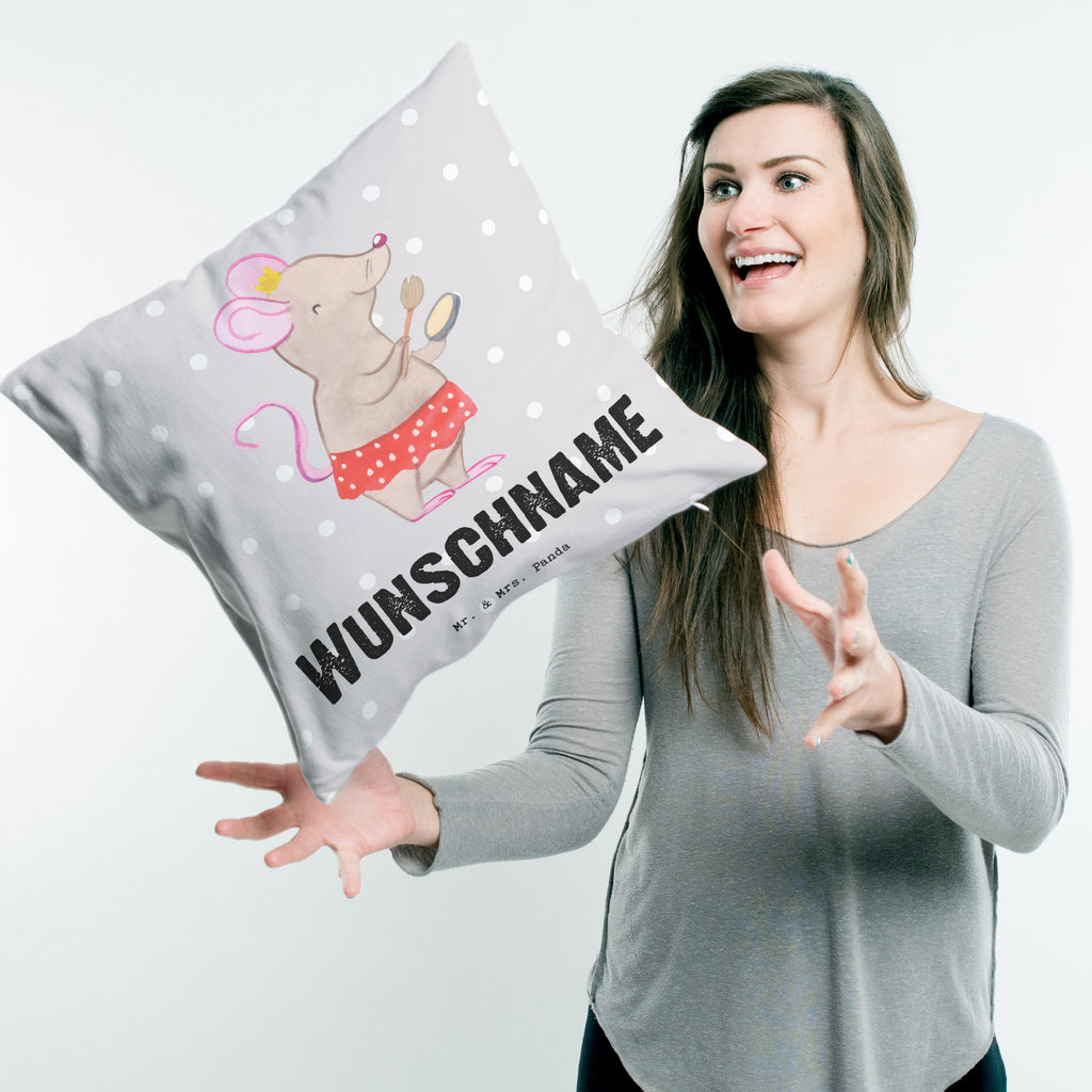 Personalisiertes Kissen Visagistin mit Herz Kissen, personalisiert, Name, Wunschname, bedrucken, Kopfkissen, Beruf, Ausbildung, Jubiläum, Abschied, Rente, Kollege, Kollegin, Geschenk, Schenken, Arbeitskollege, Mitarbeiter, Firma, Danke, Dankeschön, Kosmetikerin, Make Up Artist, Maskenbildnerin, Visagistin, Beauty Salon, Kosmetikstudio, Eröffnung