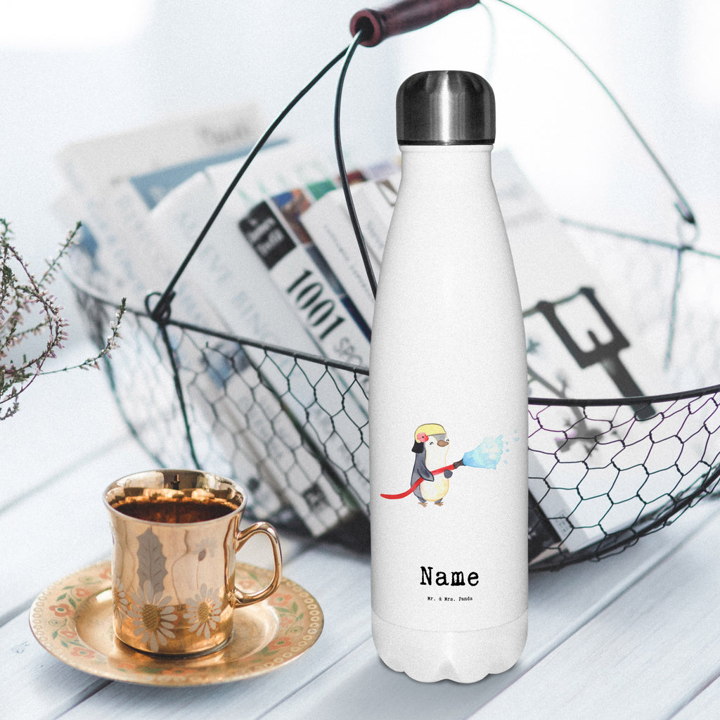 Personalisierte Thermosflasche Feuerwehrfrau mit Herz Personalisierte Isolierflasche, Personalisierte Thermoflasche, Personalisierte Trinkflasche, Trinkflasche Mit Namen, Wunschname, Bedrucken, Namensflasche, Beruf, Ausbildung, Jubiläum, Abschied, Rente, Kollege, Kollegin, Geschenk, Schenken, Arbeitskollege, Mitarbeiter, Firma, Danke, Dankeschön, Feuerwehrfrau, Feuerwehrhauptfrau, Brandschutz, Feuerwehr, freiwillige Feuerwehr