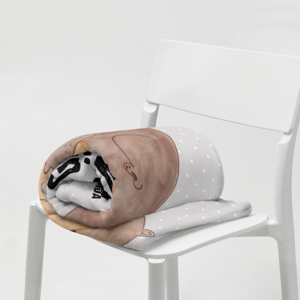 Kuscheldecke Otter mit Muschelmedaillon Decke, Wohndecke, Tagesdecke, Wolldecke, Sofadecke, Otter, Fischotter, Seeotter, Otterliebe, grübeln, träumen, Motivation, Tagträumen, Büro