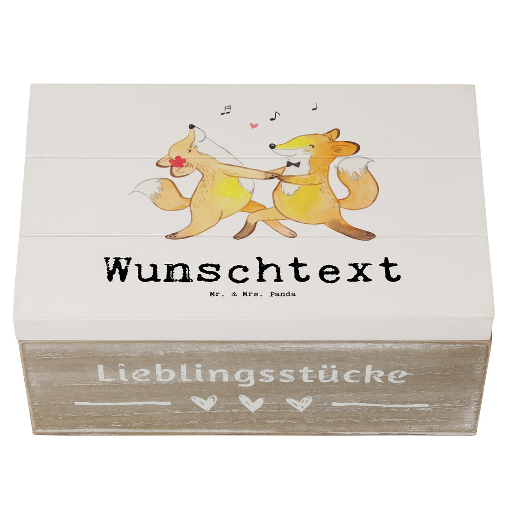 Personalisierte Holzkiste Fuchs Beste Eltern der Welt Holzkiste mit Namen, Kiste mit Namen, Schatzkiste mit Namen, Truhe mit Namen, Schatulle mit Namen, Erinnerungsbox mit Namen, Erinnerungskiste, mit Namen, Dekokiste mit Namen, Aufbewahrungsbox mit Namen, Holzkiste Personalisiert, Kiste Personalisiert, Schatzkiste Personalisiert, Truhe Personalisiert, Schatulle Personalisiert, Erinnerungsbox Personalisiert, Erinnerungskiste Personalisiert, Dekokiste Personalisiert, Aufbewahrungsbox Personalisiert, für, Dankeschön, Geschenk, Schenken, Geburtstag, Geburtstagsgeschenk, Geschenkidee, Danke, Bedanken, Mitbringsel, Freude machen, Geschenktipp, Eltern, Mama, Papa, Erzeuger, Mami, Papi, Familie, Elternpaar, Mama und Papa