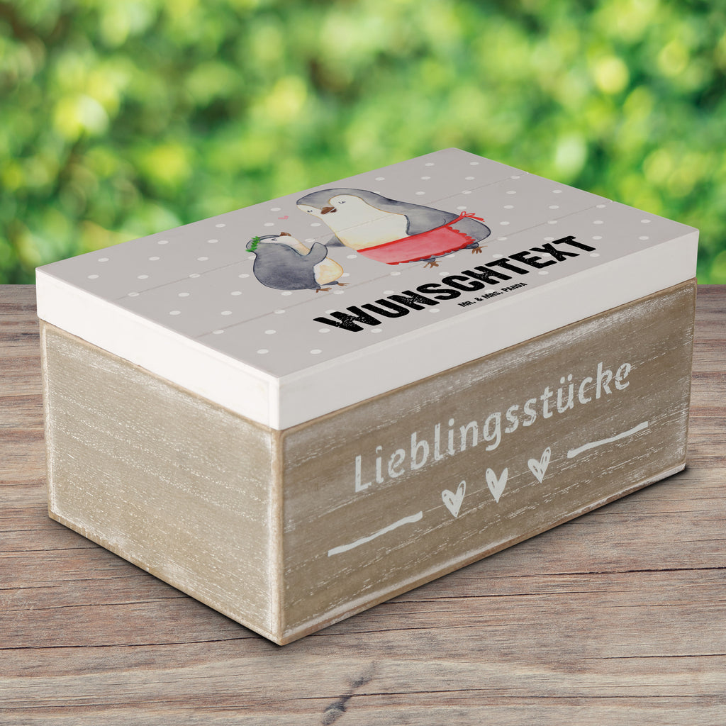 Personalisierte Holzkiste Pinguin Beste Mutter der Welt Holzkiste mit Namen, Kiste mit Namen, Schatzkiste mit Namen, Truhe mit Namen, Schatulle mit Namen, Erinnerungsbox mit Namen, Erinnerungskiste, mit Namen, Dekokiste mit Namen, Aufbewahrungsbox mit Namen, Holzkiste Personalisiert, Kiste Personalisiert, Schatzkiste Personalisiert, Truhe Personalisiert, Schatulle Personalisiert, Erinnerungsbox Personalisiert, Erinnerungskiste Personalisiert, Dekokiste Personalisiert, Aufbewahrungsbox Personalisiert, für, Dankeschön, Geschenk, Schenken, Geburtstag, Geburtstagsgeschenk, Geschenkidee, Danke, Bedanken, Mitbringsel, Freude machen, Geschenktipp, Mama, Mami, Mutter, Muttertag, Mutti, Ma, Tochter, Sohn, Beste Mama, Beste, Supermama