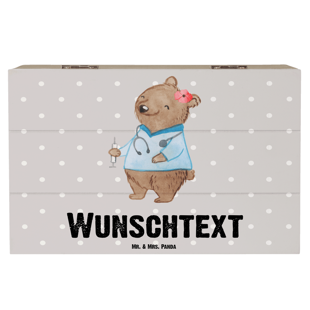Personalisierte Holzkiste Krankenpflegehelferin mit Herz Holzkiste mit Namen, Kiste mit Namen, Schatzkiste mit Namen, Truhe mit Namen, Schatulle mit Namen, Erinnerungsbox mit Namen, Erinnerungskiste, mit Namen, Dekokiste mit Namen, Aufbewahrungsbox mit Namen, Holzkiste Personalisiert, Kiste Personalisiert, Schatzkiste Personalisiert, Truhe Personalisiert, Schatulle Personalisiert, Erinnerungsbox Personalisiert, Erinnerungskiste Personalisiert, Dekokiste Personalisiert, Aufbewahrungsbox Personalisiert, Beruf, Ausbildung, Jubiläum, Abschied, Rente, Kollege, Kollegin, Geschenk, Schenken, Arbeitskollege, Mitarbeiter, Firma, Danke, Dankeschön, Krankenpflegehelferin, Pflegehelferin, Pflegekraft