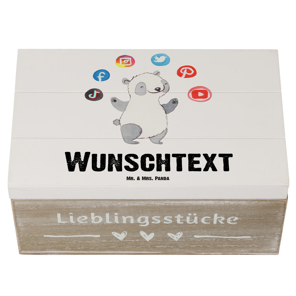 Personalisierte Holzkiste Paketzusteller mit Herz Holzkiste mit Namen, Kiste mit Namen, Schatzkiste mit Namen, Truhe mit Namen, Schatulle mit Namen, Erinnerungsbox mit Namen, Erinnerungskiste, mit Namen, Dekokiste mit Namen, Aufbewahrungsbox mit Namen, Holzkiste Personalisiert, Kiste Personalisiert, Schatzkiste Personalisiert, Truhe Personalisiert, Schatulle Personalisiert, Erinnerungsbox Personalisiert, Erinnerungskiste Personalisiert, Dekokiste Personalisiert, Aufbewahrungsbox Personalisiert, Beruf, Ausbildung, Jubiläum, Abschied, Rente, Kollege, Kollegin, Geschenk, Schenken, Arbeitskollege, Mitarbeiter, Firma, Danke, Dankeschön