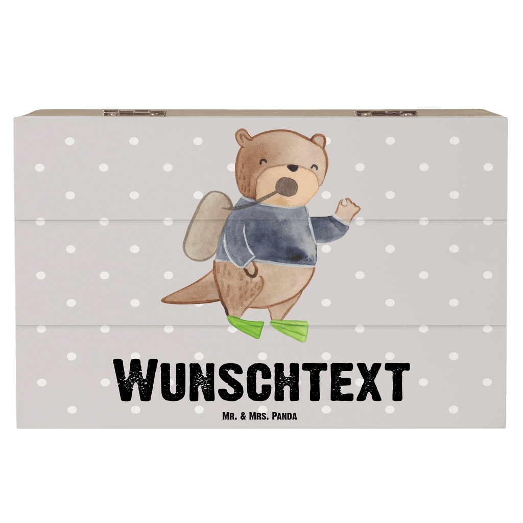 Personalisierte Holzkiste Tauchlehrer mit Herz Holzkiste mit Namen, Kiste mit Namen, Schatzkiste mit Namen, Truhe mit Namen, Schatulle mit Namen, Erinnerungsbox mit Namen, Erinnerungskiste, mit Namen, Dekokiste mit Namen, Aufbewahrungsbox mit Namen, Holzkiste Personalisiert, Kiste Personalisiert, Schatzkiste Personalisiert, Truhe Personalisiert, Schatulle Personalisiert, Erinnerungsbox Personalisiert, Erinnerungskiste Personalisiert, Dekokiste Personalisiert, Aufbewahrungsbox Personalisiert, Beruf, Ausbildung, Jubiläum, Abschied, Rente, Kollege, Kollegin, Geschenk, Schenken, Arbeitskollege, Mitarbeiter, Firma, Danke, Dankeschön