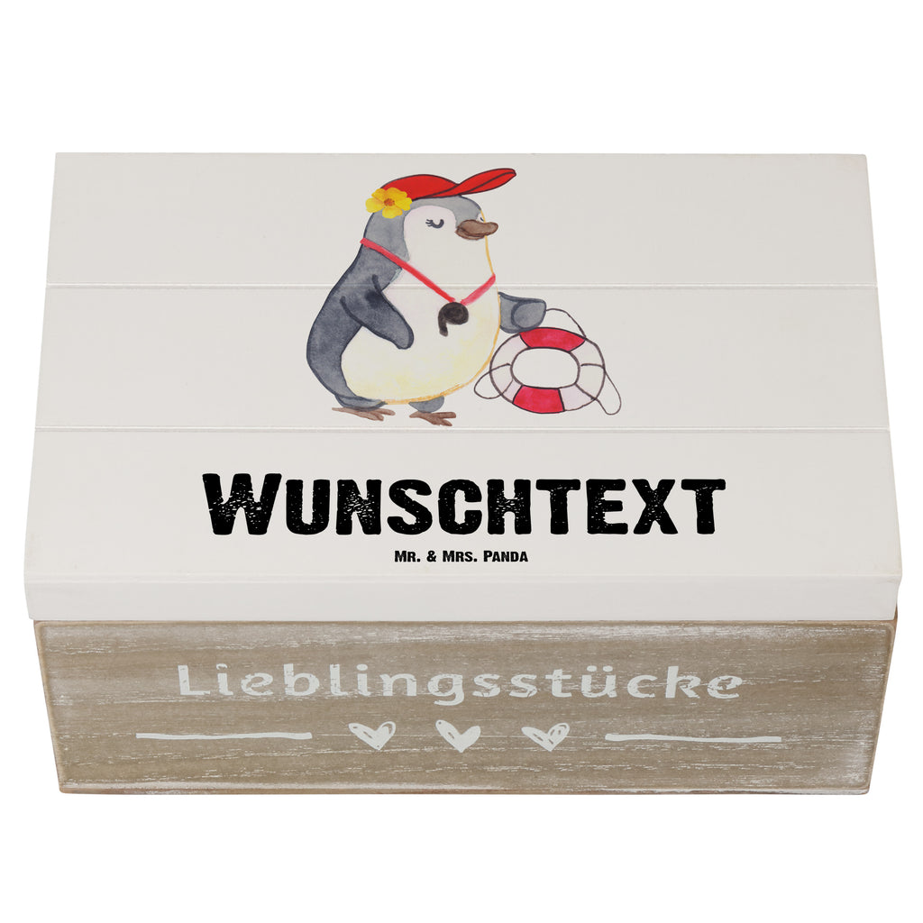 Personalisierte Holzkiste Bademeisterin mit Herz Holzkiste mit Namen, Kiste mit Namen, Schatzkiste mit Namen, Truhe mit Namen, Schatulle mit Namen, Erinnerungsbox mit Namen, Erinnerungskiste, mit Namen, Dekokiste mit Namen, Aufbewahrungsbox mit Namen, Holzkiste Personalisiert, Kiste Personalisiert, Schatzkiste Personalisiert, Truhe Personalisiert, Schatulle Personalisiert, Erinnerungsbox Personalisiert, Erinnerungskiste Personalisiert, Dekokiste Personalisiert, Aufbewahrungsbox Personalisiert, Beruf, Ausbildung, Jubiläum, Abschied, Rente, Kollege, Kollegin, Geschenk, Schenken, Arbeitskollege, Mitarbeiter, Firma, Danke, Dankeschön, Bademeisterin, Rettungsschwimmerin, Schwimmmeisterin, Schwimmbad, Freibad, Badeanstalt, Schwimmverein, Schwimmschule