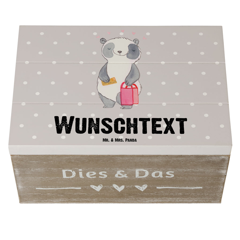 Personalisierte Holzkiste Panda Bester Shoppingpartner der Welt Holzkiste mit Namen, Kiste mit Namen, Schatzkiste mit Namen, Truhe mit Namen, Schatulle mit Namen, Erinnerungsbox mit Namen, Erinnerungskiste, mit Namen, Dekokiste mit Namen, Aufbewahrungsbox mit Namen, Holzkiste Personalisiert, Kiste Personalisiert, Schatzkiste Personalisiert, Truhe Personalisiert, Schatulle Personalisiert, Erinnerungsbox Personalisiert, Erinnerungskiste Personalisiert, Dekokiste Personalisiert, Aufbewahrungsbox Personalisiert, für, Dankeschön, Geschenk, Schenken, Geburtstag, Geburtstagsgeschenk, Geschenkidee, Danke, Bedanken, Mitbringsel, Freude machen, Geschenktipp, Shoppingpartner, Shoppen, Begleitung, Partner, Freundin, Freund, bff, Shopping, Einkaufen, Shopping-Queen, Queen, Bester