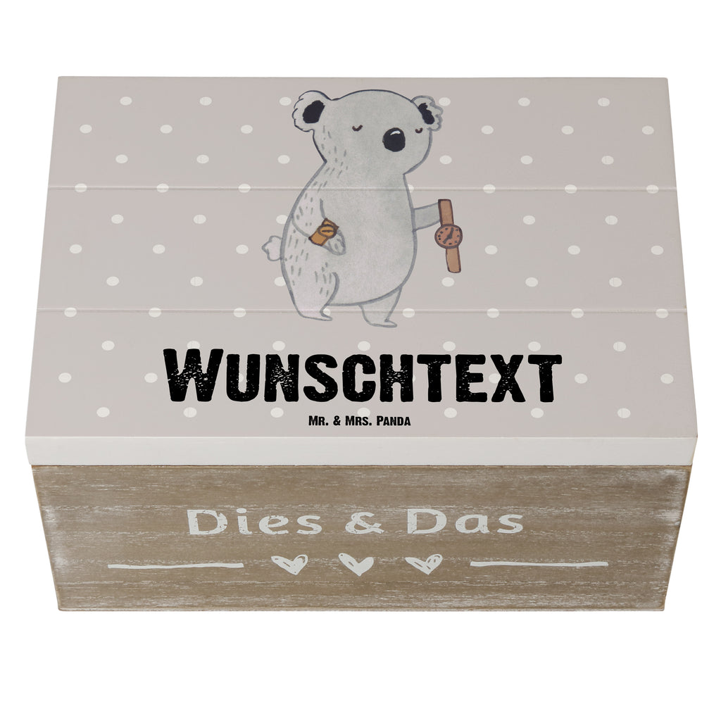 Personalisierte Holzkiste Uhrmacher mit Herz Holzkiste mit Namen, Kiste mit Namen, Schatzkiste mit Namen, Truhe mit Namen, Schatulle mit Namen, Erinnerungsbox mit Namen, Erinnerungskiste, mit Namen, Dekokiste mit Namen, Aufbewahrungsbox mit Namen, Holzkiste Personalisiert, Kiste Personalisiert, Schatzkiste Personalisiert, Truhe Personalisiert, Schatulle Personalisiert, Erinnerungsbox Personalisiert, Erinnerungskiste Personalisiert, Dekokiste Personalisiert, Aufbewahrungsbox Personalisiert, Beruf, Ausbildung, Jubiläum, Abschied, Rente, Kollege, Kollegin, Geschenk, Schenken, Arbeitskollege, Mitarbeiter, Firma, Danke, Dankeschön