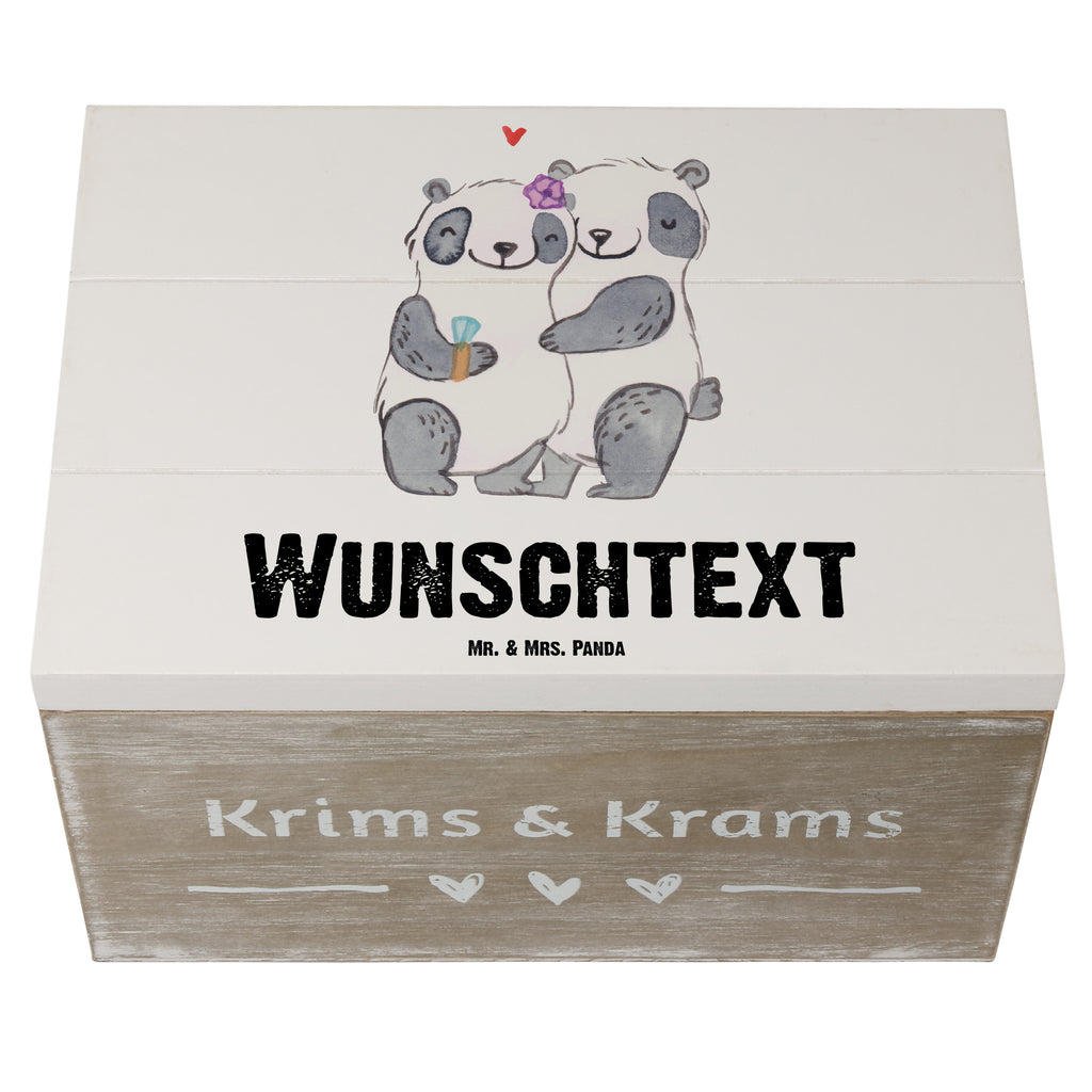 Personalisierte Holzkiste Panda Beste Verlobte der Welt Holzkiste mit Namen, Kiste mit Namen, Schatzkiste mit Namen, Truhe mit Namen, Schatulle mit Namen, Erinnerungsbox mit Namen, Erinnerungskiste, mit Namen, Dekokiste mit Namen, Aufbewahrungsbox mit Namen, Holzkiste Personalisiert, Kiste Personalisiert, Schatzkiste Personalisiert, Truhe Personalisiert, Schatulle Personalisiert, Erinnerungsbox Personalisiert, Erinnerungskiste Personalisiert, Dekokiste Personalisiert, Aufbewahrungsbox Personalisiert, für, Dankeschön, Geschenk, Schenken, Geburtstag, Geburtstagsgeschenk, Geschenkidee, Danke, Bedanken, Mitbringsel, Freude machen, Geschenktipp, Verlobte, Verloben, Verlobung, Traumfrau, Frau, Freundin, Ehefrau, Zukünftige, Hochzeit, Ehe