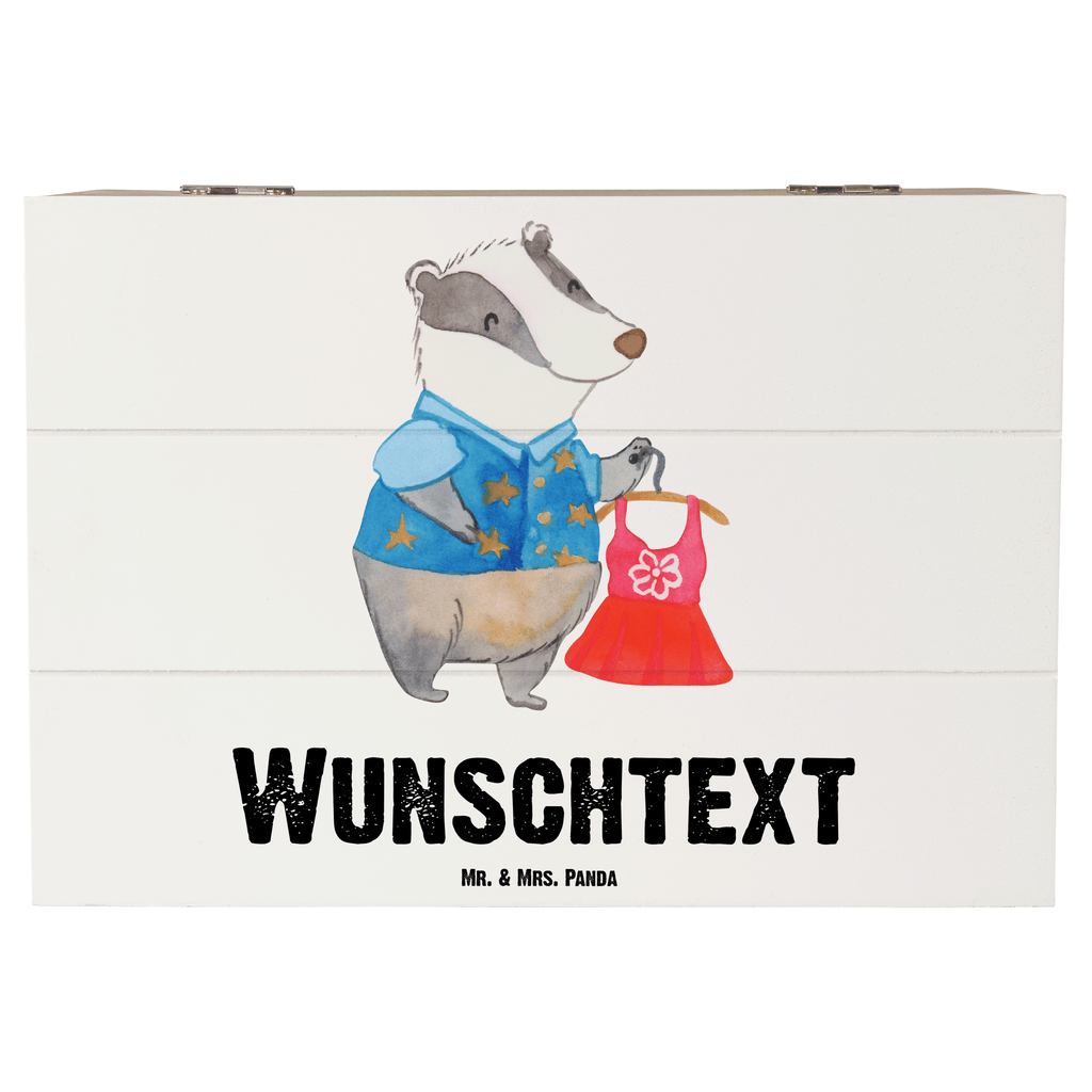 Personalisierte Holzkiste Modedesignerin mit Herz Holzkiste mit Namen, Kiste mit Namen, Schatzkiste mit Namen, Truhe mit Namen, Schatulle mit Namen, Erinnerungsbox mit Namen, Erinnerungskiste, mit Namen, Dekokiste mit Namen, Aufbewahrungsbox mit Namen, Holzkiste Personalisiert, Kiste Personalisiert, Schatzkiste Personalisiert, Truhe Personalisiert, Schatulle Personalisiert, Erinnerungsbox Personalisiert, Erinnerungskiste Personalisiert, Dekokiste Personalisiert, Aufbewahrungsbox Personalisiert, Beruf, Ausbildung, Jubiläum, Abschied, Rente, Kollege, Kollegin, Geschenk, Schenken, Arbeitskollege, Mitarbeiter, Firma, Danke, Dankeschön, Modedesignerin, Fashion Designerin, Modeschöpferin