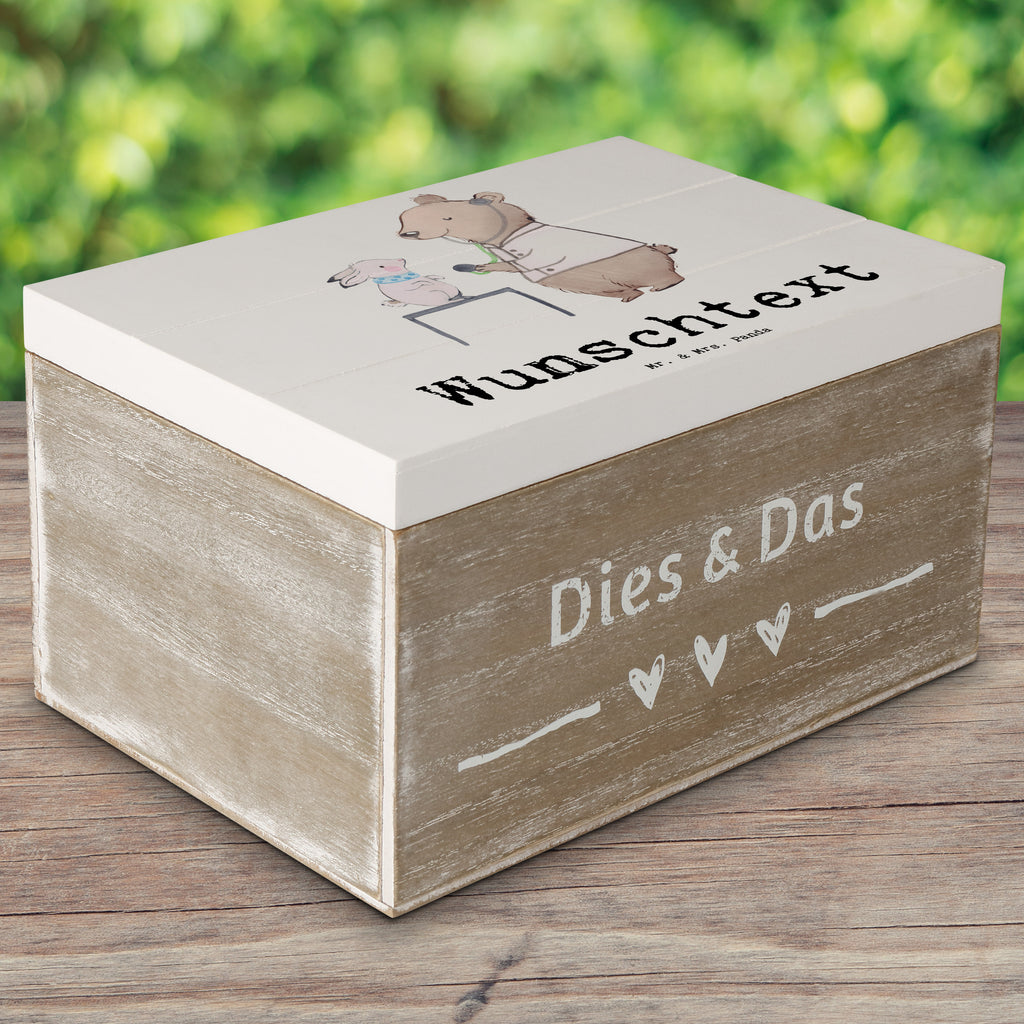 Personalisierte Holzkiste Tierheilpraktiker mit Herz Holzkiste mit Namen, Kiste mit Namen, Schatzkiste mit Namen, Truhe mit Namen, Schatulle mit Namen, Erinnerungsbox mit Namen, Erinnerungskiste, mit Namen, Dekokiste mit Namen, Aufbewahrungsbox mit Namen, Holzkiste Personalisiert, Kiste Personalisiert, Schatzkiste Personalisiert, Truhe Personalisiert, Schatulle Personalisiert, Erinnerungsbox Personalisiert, Erinnerungskiste Personalisiert, Dekokiste Personalisiert, Aufbewahrungsbox Personalisiert, Beruf, Ausbildung, Jubiläum, Abschied, Rente, Kollege, Kollegin, Geschenk, Schenken, Arbeitskollege, Mitarbeiter, Firma, Danke, Dankeschön