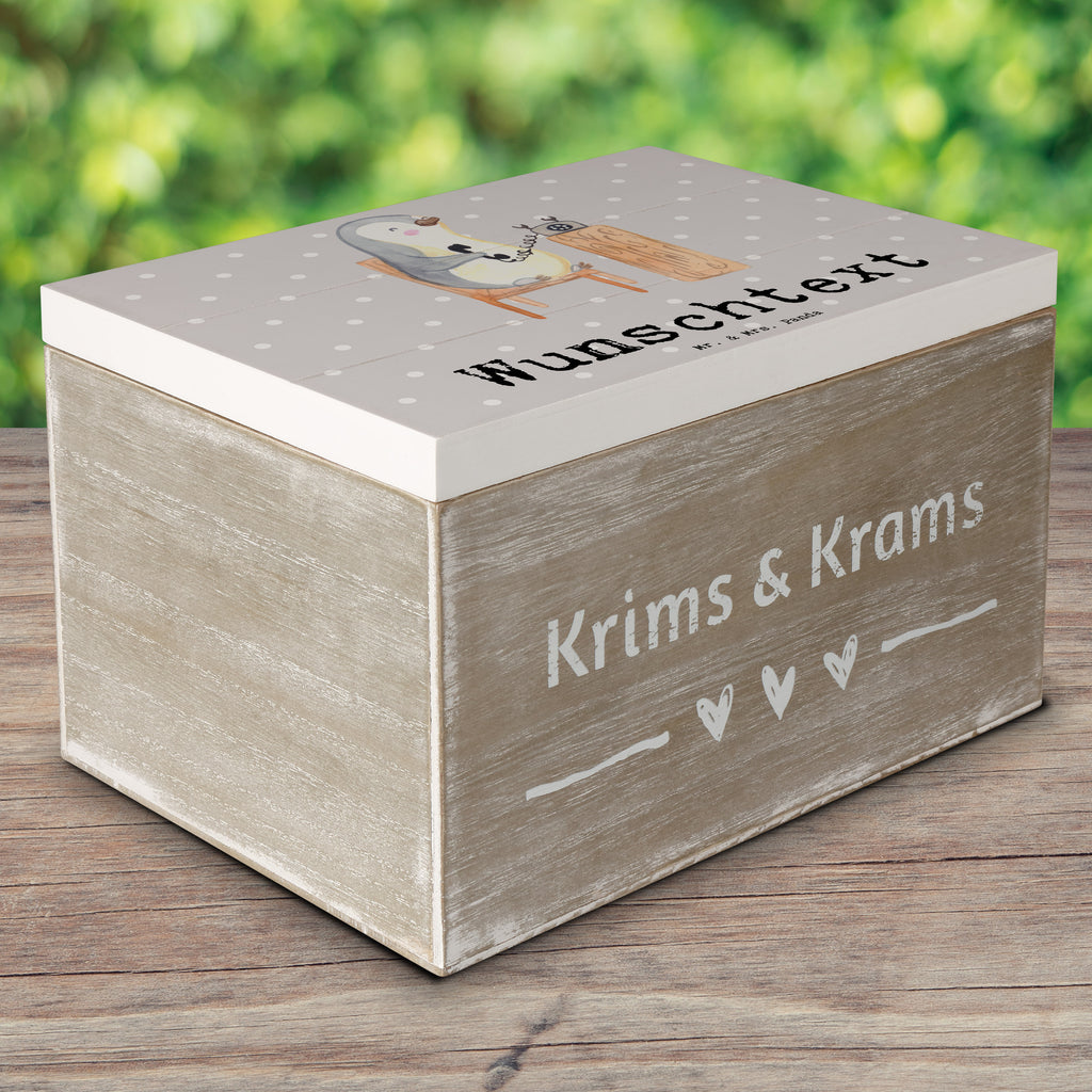 Personalisierte Holzkiste Pinguin Bester Lästerpartner der Welt Holzkiste mit Namen, Kiste mit Namen, Schatzkiste mit Namen, Truhe mit Namen, Schatulle mit Namen, Erinnerungsbox mit Namen, Erinnerungskiste, mit Namen, Dekokiste mit Namen, Aufbewahrungsbox mit Namen, Holzkiste Personalisiert, Kiste Personalisiert, Schatzkiste Personalisiert, Truhe Personalisiert, Schatulle Personalisiert, Erinnerungsbox Personalisiert, Erinnerungskiste Personalisiert, Dekokiste Personalisiert, Aufbewahrungsbox Personalisiert, für, Dankeschön, Geschenk, Schenken, Geburtstag, Geburtstagsgeschenk, Geschenkidee, Danke, Bedanken, Mitbringsel, Freude machen, Geschenktipp, Lästerpartner, Lesterpartner, lestern, Lästerschwester, Lästern, beste Freundin, Freundin, Spaß, bff