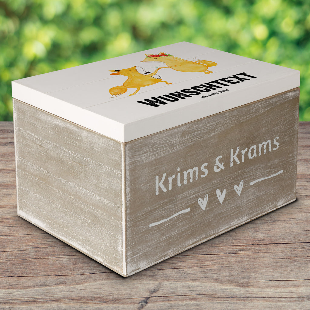 Personalisierte Holzkiste Fuchs Bester Verlobter der Welt Holzkiste mit Namen, Kiste mit Namen, Schatzkiste mit Namen, Truhe mit Namen, Schatulle mit Namen, Erinnerungsbox mit Namen, Erinnerungskiste, mit Namen, Dekokiste mit Namen, Aufbewahrungsbox mit Namen, Holzkiste Personalisiert, Kiste Personalisiert, Schatzkiste Personalisiert, Truhe Personalisiert, Schatulle Personalisiert, Erinnerungsbox Personalisiert, Erinnerungskiste Personalisiert, Dekokiste Personalisiert, Aufbewahrungsbox Personalisiert, für, Dankeschön, Geschenk, Schenken, Geburtstag, Geburtstagsgeschenk, Geschenkidee, Danke, Bedanken, Mitbringsel, Freude machen, Geschenktipp, Verlobter, Verloben, Verlobung, Traummann, Mann, Freund, Ehemann, Zukünftiger, Hochzeit, Ehe