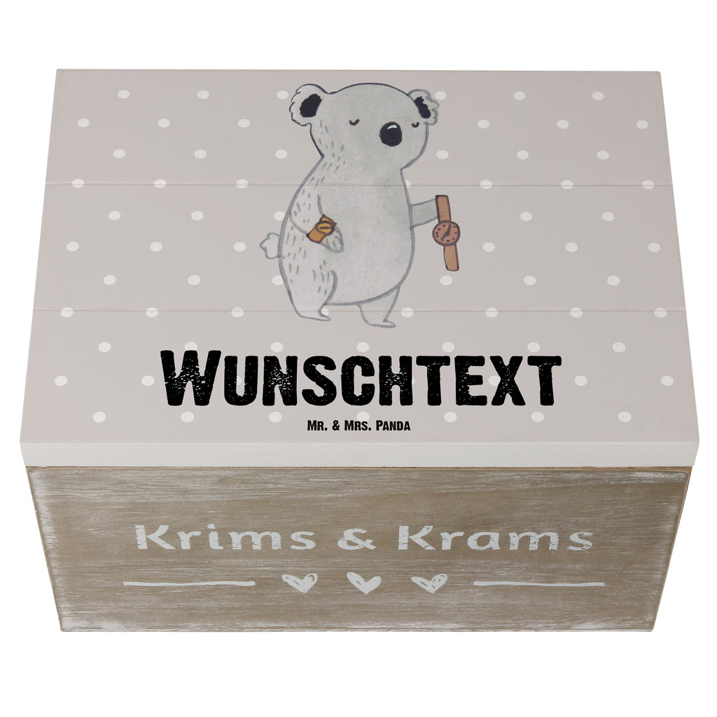 Personalisierte Holzkiste Uhrmacher mit Herz Holzkiste mit Namen, Kiste mit Namen, Schatzkiste mit Namen, Truhe mit Namen, Schatulle mit Namen, Erinnerungsbox mit Namen, Erinnerungskiste, mit Namen, Dekokiste mit Namen, Aufbewahrungsbox mit Namen, Holzkiste Personalisiert, Kiste Personalisiert, Schatzkiste Personalisiert, Truhe Personalisiert, Schatulle Personalisiert, Erinnerungsbox Personalisiert, Erinnerungskiste Personalisiert, Dekokiste Personalisiert, Aufbewahrungsbox Personalisiert, Beruf, Ausbildung, Jubiläum, Abschied, Rente, Kollege, Kollegin, Geschenk, Schenken, Arbeitskollege, Mitarbeiter, Firma, Danke, Dankeschön