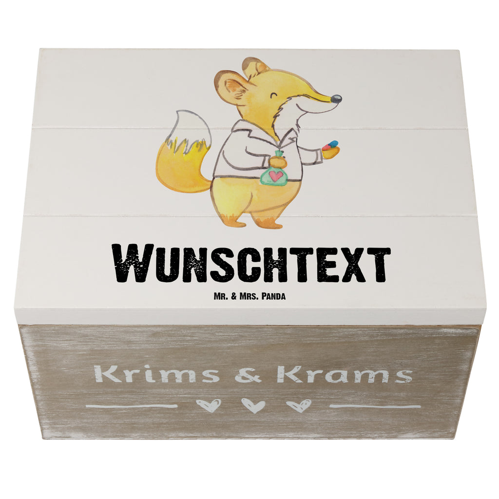 Personalisierte Holzkiste Apotheker mit Herz Holzkiste mit Namen, Kiste mit Namen, Schatzkiste mit Namen, Truhe mit Namen, Schatulle mit Namen, Erinnerungsbox mit Namen, Erinnerungskiste, mit Namen, Dekokiste mit Namen, Aufbewahrungsbox mit Namen, Holzkiste Personalisiert, Kiste Personalisiert, Schatzkiste Personalisiert, Truhe Personalisiert, Schatulle Personalisiert, Erinnerungsbox Personalisiert, Erinnerungskiste Personalisiert, Dekokiste Personalisiert, Aufbewahrungsbox Personalisiert, Beruf, Ausbildung, Jubiläum, Abschied, Rente, Kollege, Kollegin, Geschenk, Schenken, Arbeitskollege, Mitarbeiter, Firma, Danke, Dankeschön, Apotheker, Pharmazie, Staatsexamen, Approbation, Eröffnung Apotheke