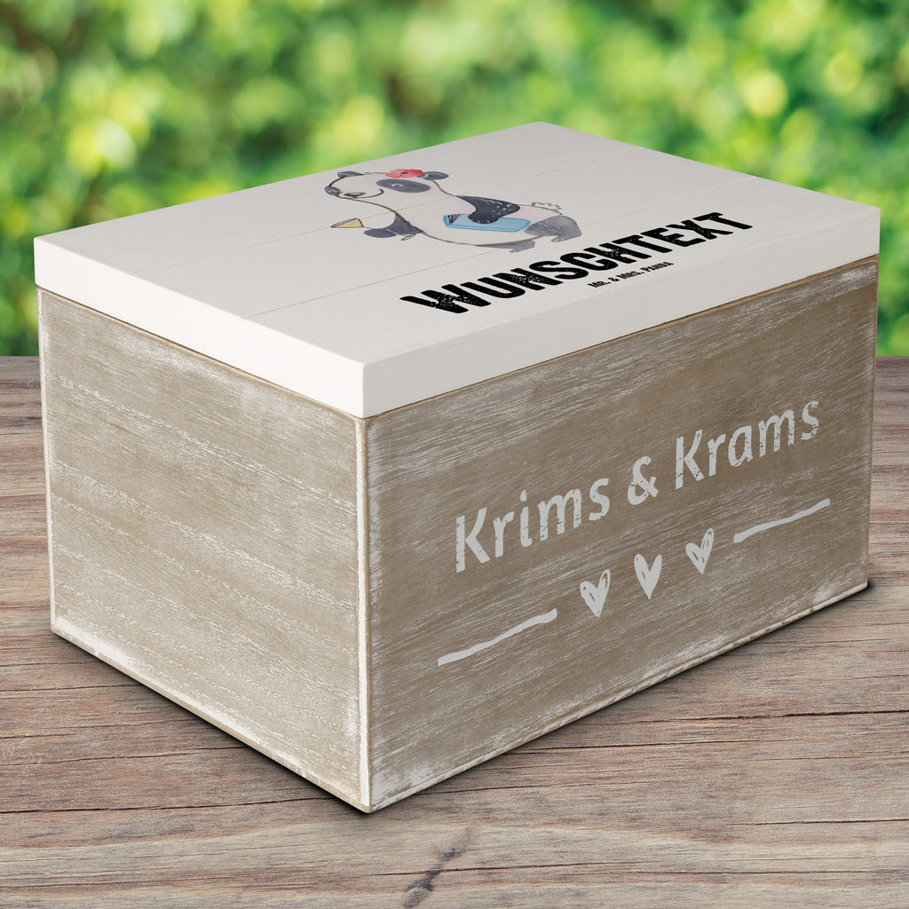 Personalisierte Holzkiste Eventmanagerin mit Herz Holzkiste mit Namen, Kiste mit Namen, Schatzkiste mit Namen, Truhe mit Namen, Schatulle mit Namen, Erinnerungsbox mit Namen, Erinnerungskiste, mit Namen, Dekokiste mit Namen, Aufbewahrungsbox mit Namen, Holzkiste Personalisiert, Kiste Personalisiert, Schatzkiste Personalisiert, Truhe Personalisiert, Schatulle Personalisiert, Erinnerungsbox Personalisiert, Erinnerungskiste Personalisiert, Dekokiste Personalisiert, Aufbewahrungsbox Personalisiert, Beruf, Ausbildung, Jubiläum, Abschied, Rente, Kollege, Kollegin, Geschenk, Schenken, Arbeitskollege, Mitarbeiter, Firma, Danke, Dankeschön, Eventmanagerin, Veranstalterin, Promoterin