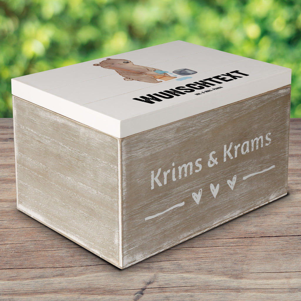 Personalisierte Holzkiste Reinigungskraft mit Herz Holzkiste mit Namen, Kiste mit Namen, Schatzkiste mit Namen, Truhe mit Namen, Schatulle mit Namen, Erinnerungsbox mit Namen, Erinnerungskiste, mit Namen, Dekokiste mit Namen, Aufbewahrungsbox mit Namen, Holzkiste Personalisiert, Kiste Personalisiert, Schatzkiste Personalisiert, Truhe Personalisiert, Schatulle Personalisiert, Erinnerungsbox Personalisiert, Erinnerungskiste Personalisiert, Dekokiste Personalisiert, Aufbewahrungsbox Personalisiert, Beruf, Ausbildung, Jubiläum, Abschied, Rente, Kollege, Kollegin, Geschenk, Schenken, Arbeitskollege, Mitarbeiter, Firma, Danke, Dankeschön