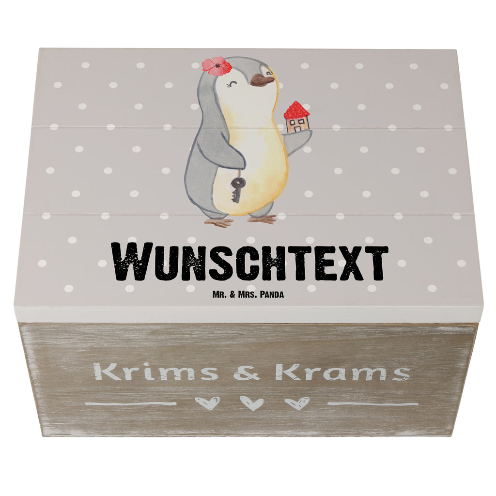 Personalisierte Holzkiste Immobilienmaklerin mit Herz Holzkiste mit Namen, Kiste mit Namen, Schatzkiste mit Namen, Truhe mit Namen, Schatulle mit Namen, Erinnerungsbox mit Namen, Erinnerungskiste, mit Namen, Dekokiste mit Namen, Aufbewahrungsbox mit Namen, Holzkiste Personalisiert, Kiste Personalisiert, Schatzkiste Personalisiert, Truhe Personalisiert, Schatulle Personalisiert, Erinnerungsbox Personalisiert, Erinnerungskiste Personalisiert, Dekokiste Personalisiert, Aufbewahrungsbox Personalisiert, Beruf, Ausbildung, Jubiläum, Abschied, Rente, Kollege, Kollegin, Geschenk, Schenken, Arbeitskollege, Mitarbeiter, Firma, Danke, Dankeschön, Immobilienmaklerin, Immobilienhändlerin, Immobilienkauffrau, Immobilienbüro