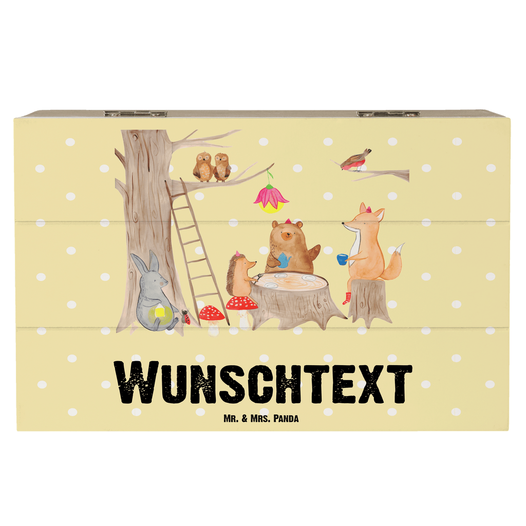 Personalisierte Holzkiste Waldtiere Picknick Holzkiste mit Namen, Kiste mit Namen, Schatzkiste mit Namen, Truhe mit Namen, Schatulle mit Namen, Erinnerungsbox mit Namen, Erinnerungskiste, mit Namen, Dekokiste mit Namen, Aufbewahrungsbox mit Namen, Holzkiste Personalisiert, Kiste Personalisiert, Schatzkiste Personalisiert, Truhe Personalisiert, Schatulle Personalisiert, Erinnerungsbox Personalisiert, Erinnerungskiste Personalisiert, Dekokiste Personalisiert, Aufbewahrungsbox Personalisiert, süße Tiermotive, gute Laune, lustige Sprüche, Tiere, Waldtiere, Picknick, Wald, Fuchs, Hase, Igel, Maus, Eichhörnchen